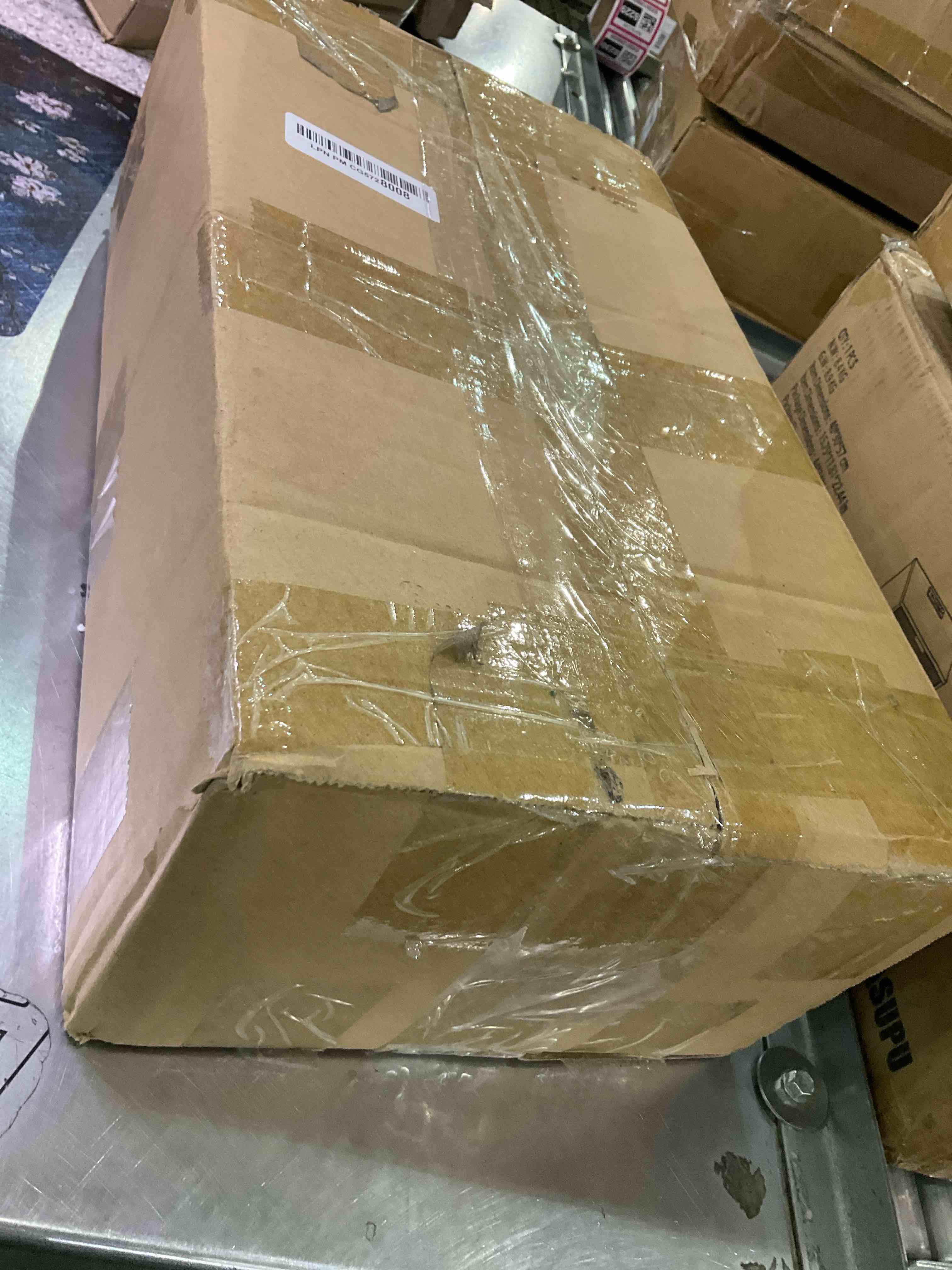 https://s3.amazonaws.com/lotting-images-prod/BargainHunt/EXS01265197_1709667629203.jpeg