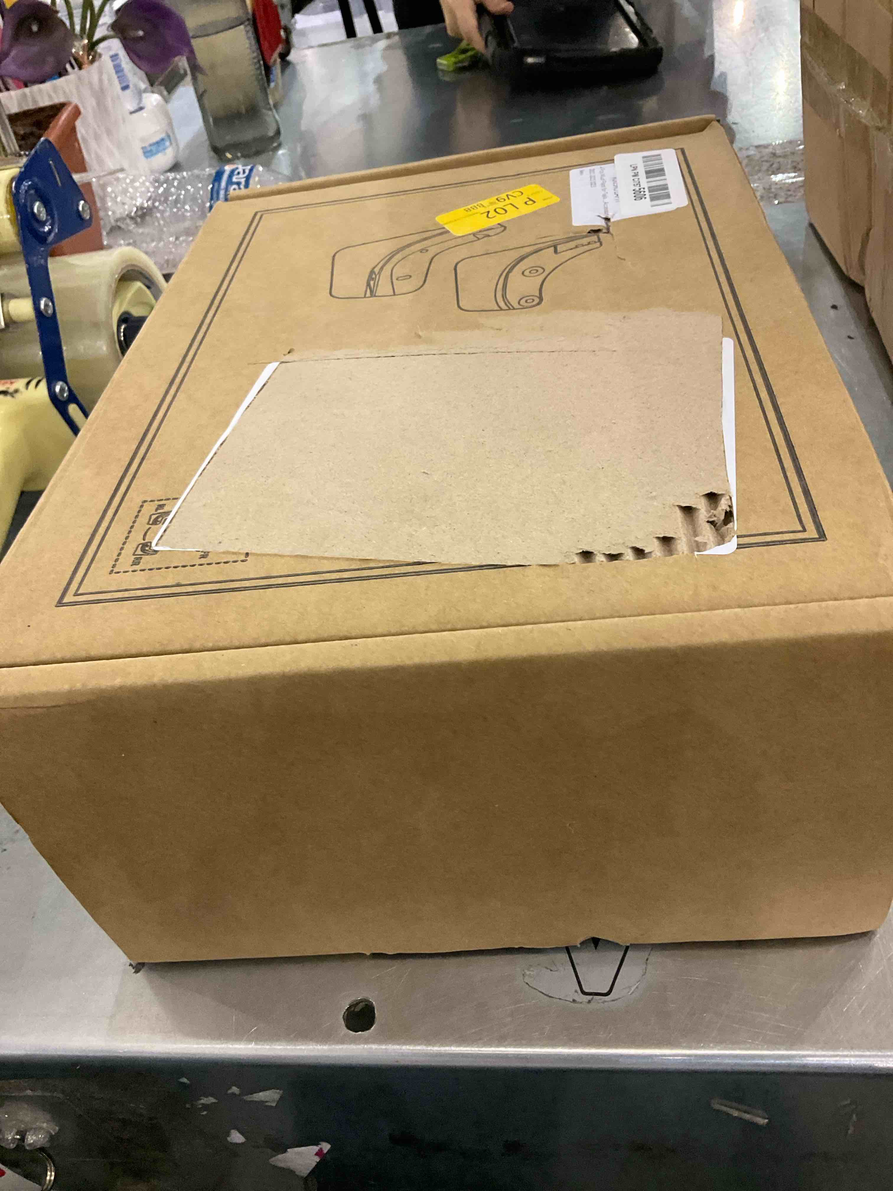 https://s3.amazonaws.com/lotting-images-prod/BargainHunt/EXS01265271_1709737512621.jpeg