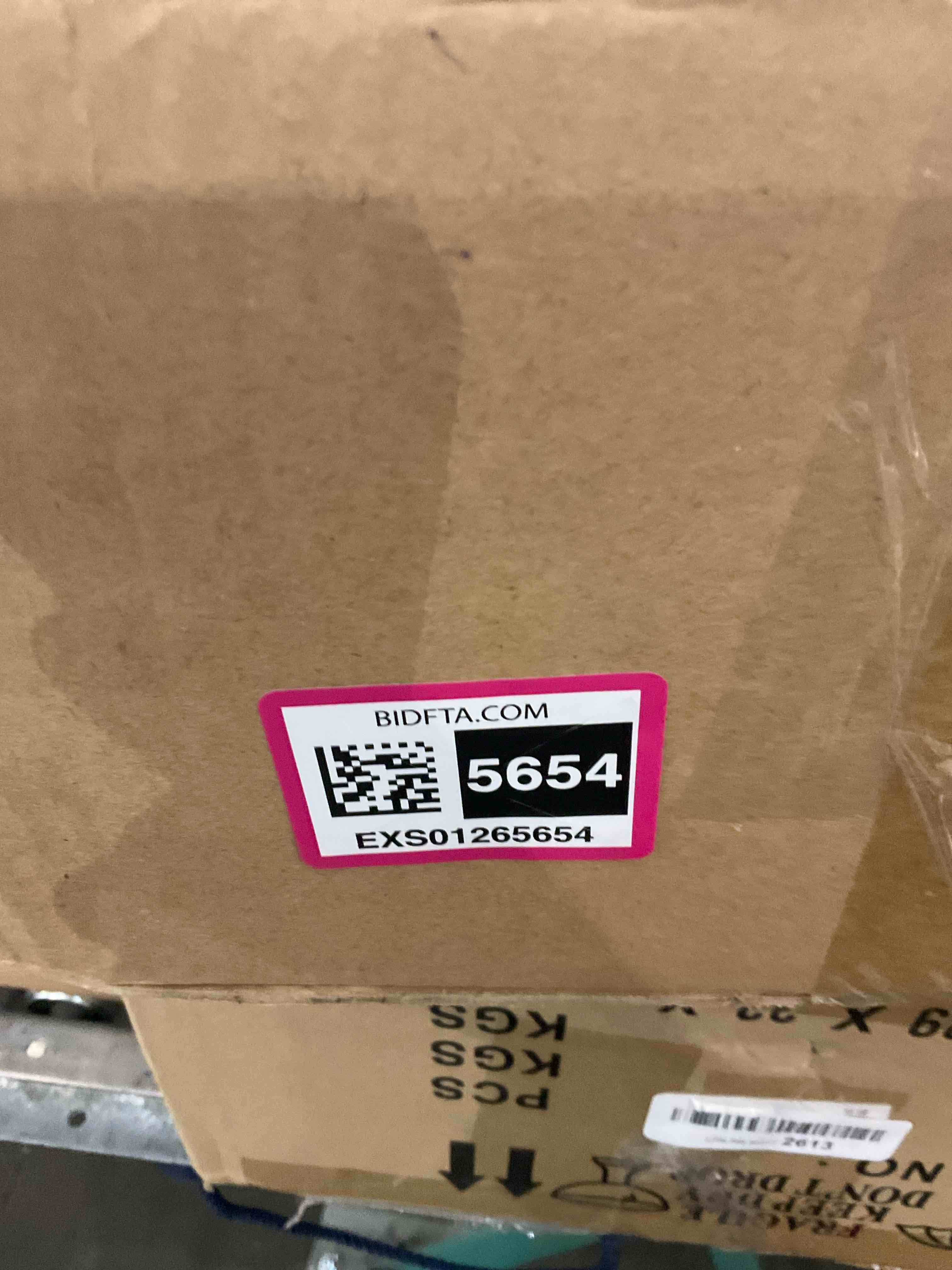 https://s3.amazonaws.com/lotting-images-prod/BargainHunt/EXS01265654_1712066607055.jpeg