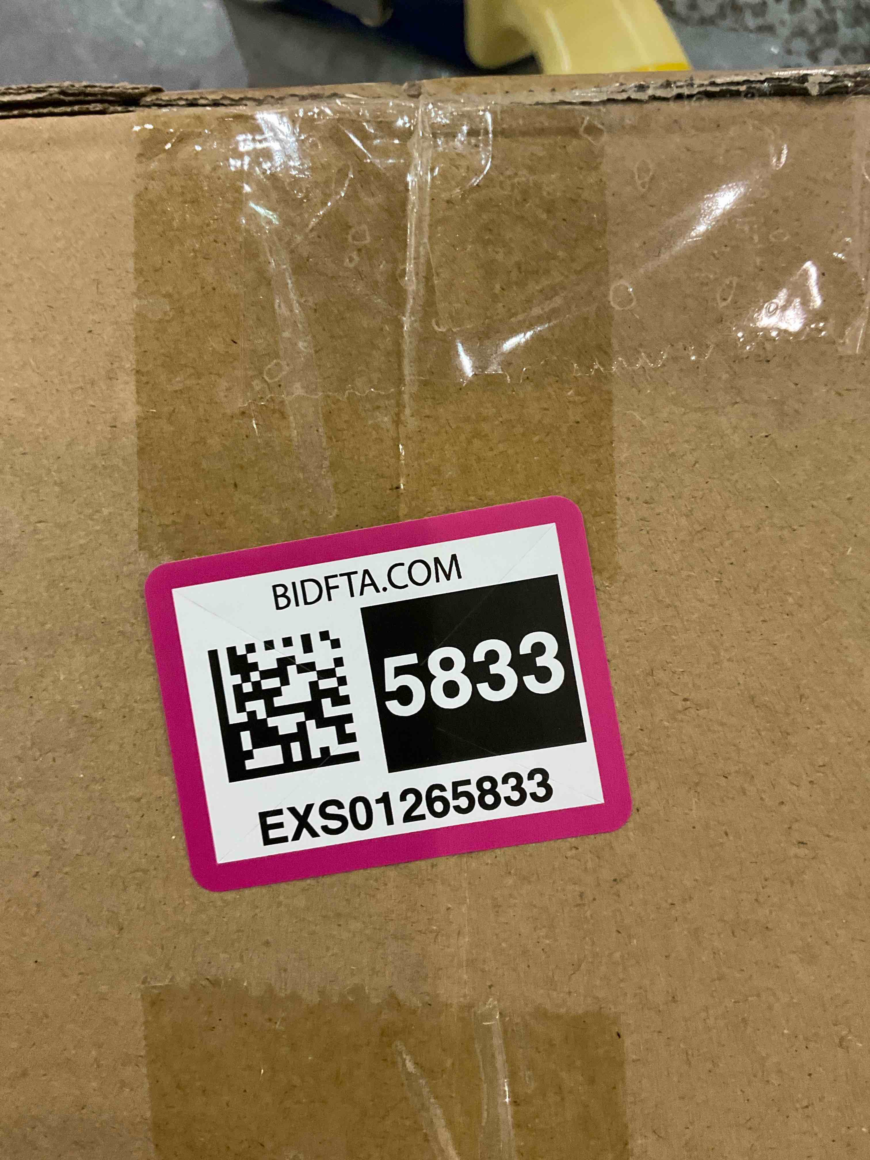 https://s3.amazonaws.com/lotting-images-prod/BargainHunt/EXS01265833_1711453027307.jpeg