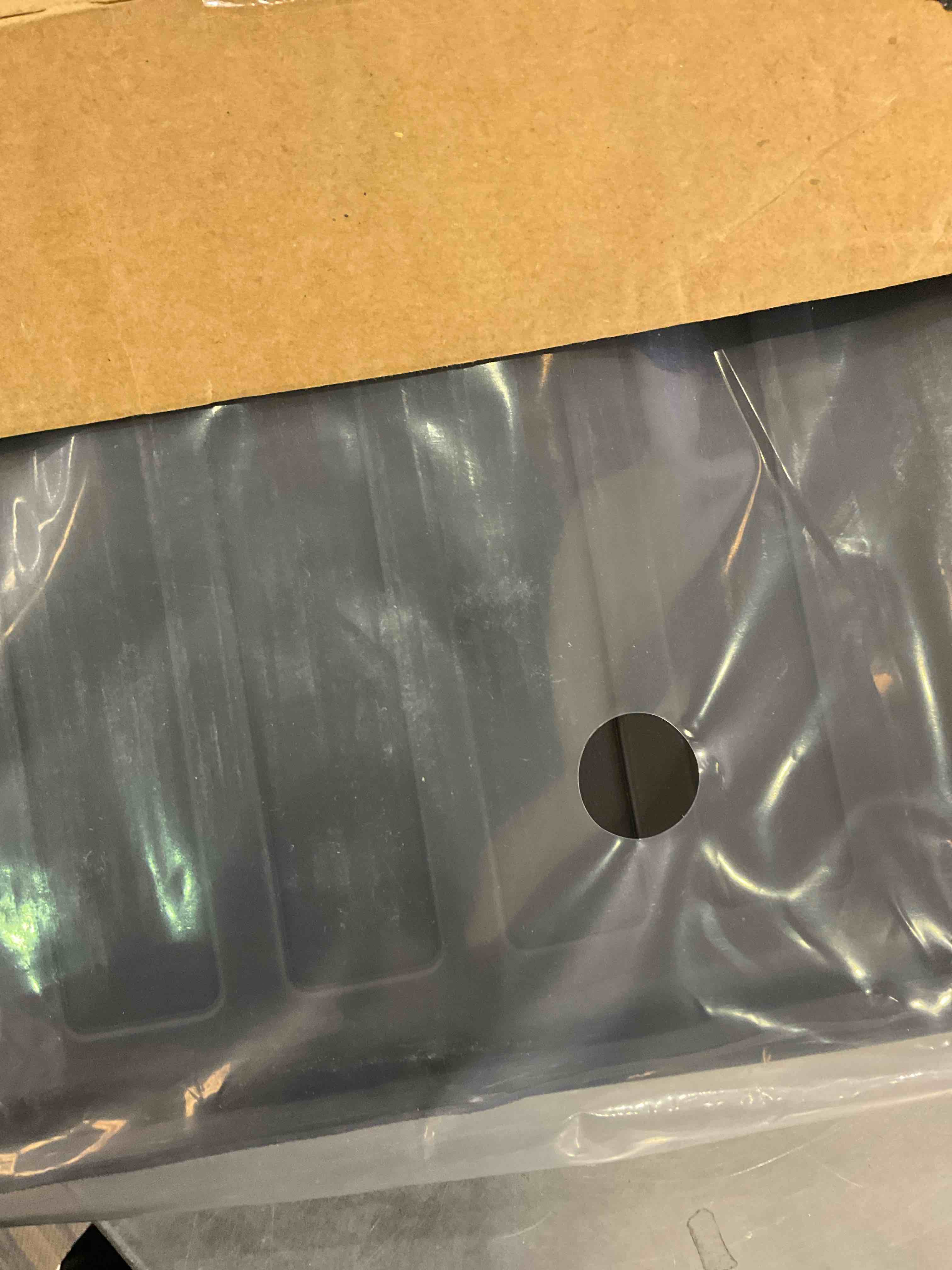 https://s3.amazonaws.com/lotting-images-prod/BargainHunt/EXS01266136_1712158417340.jpeg