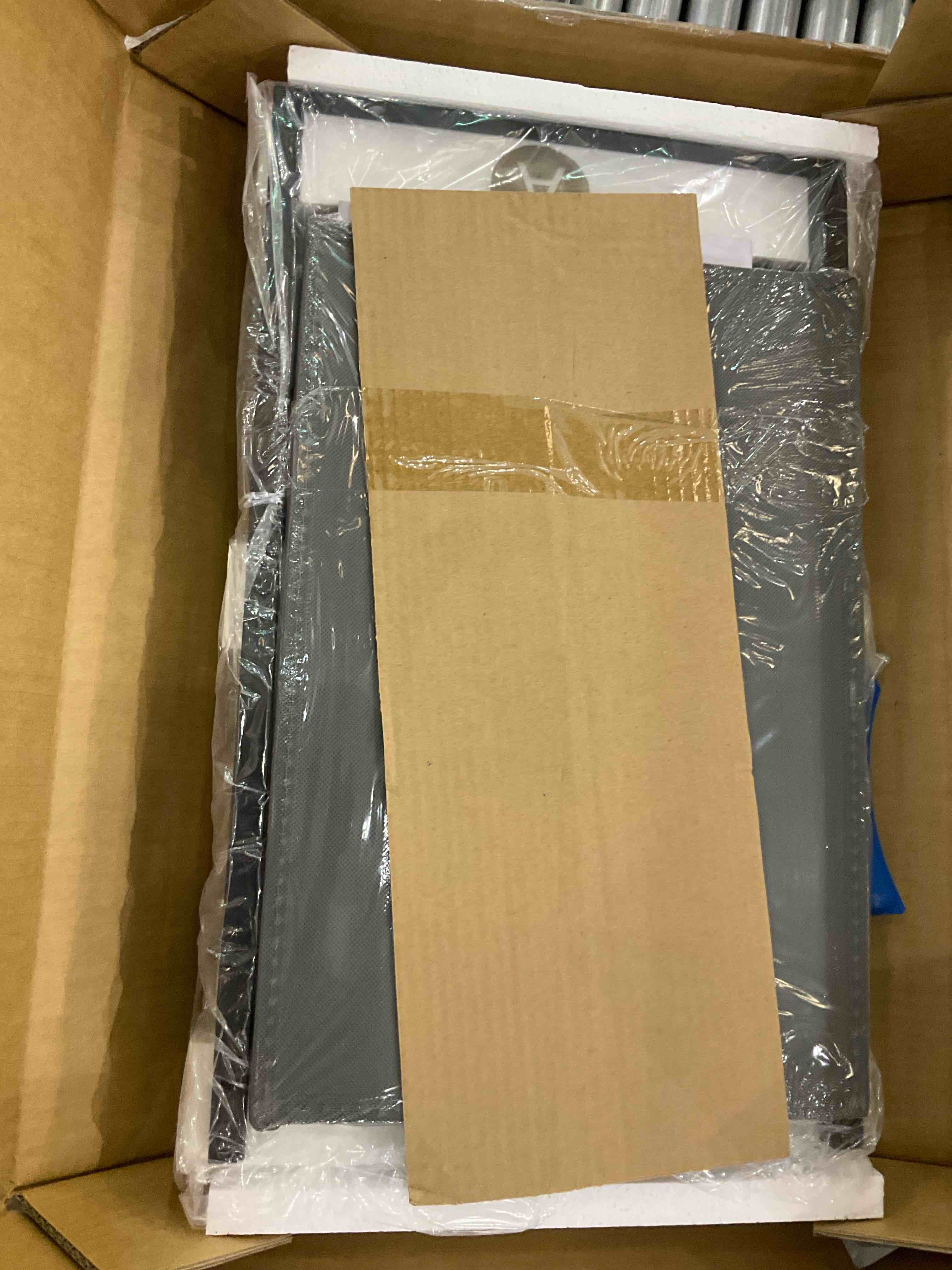https://s3.amazonaws.com/lotting-images-prod/BargainHunt/EXS01266200_1712238840067.jpeg