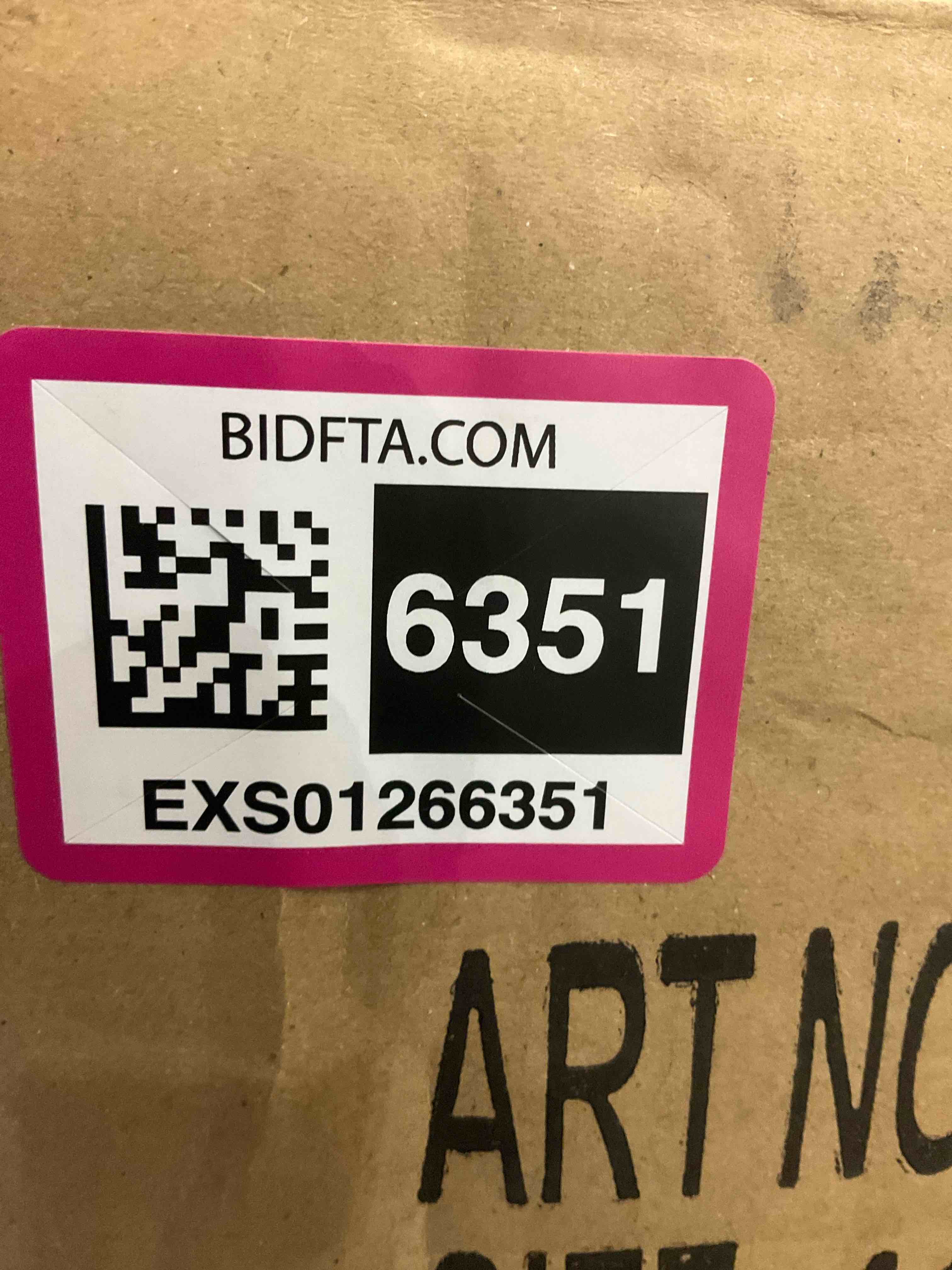 https://s3.amazonaws.com/lotting-images-prod/BargainHunt/EXS01266351_1712329393835.jpeg
