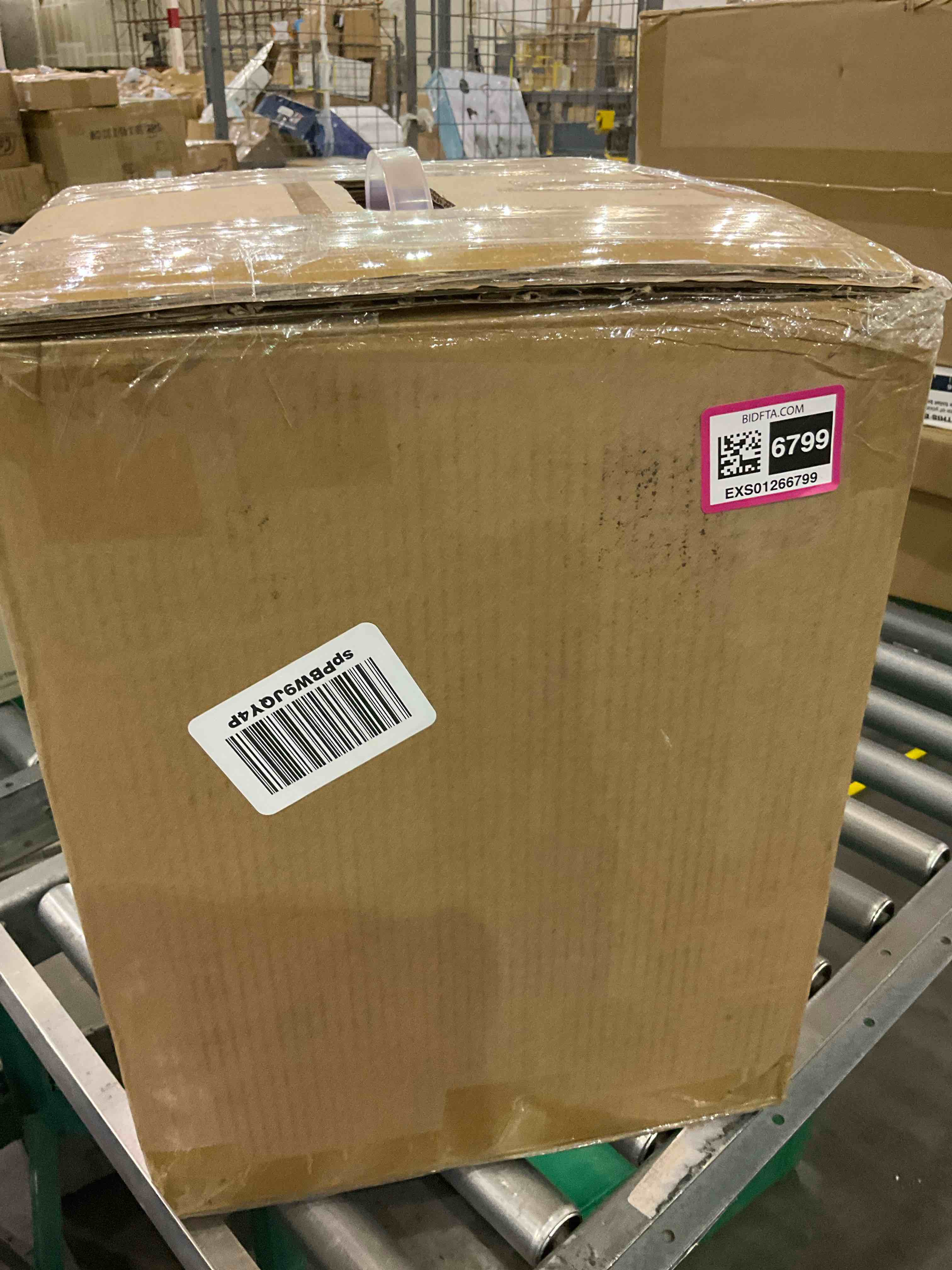 https://s3.amazonaws.com/lotting-images-prod/BargainHunt/EXS01266799_1709740632750.jpeg