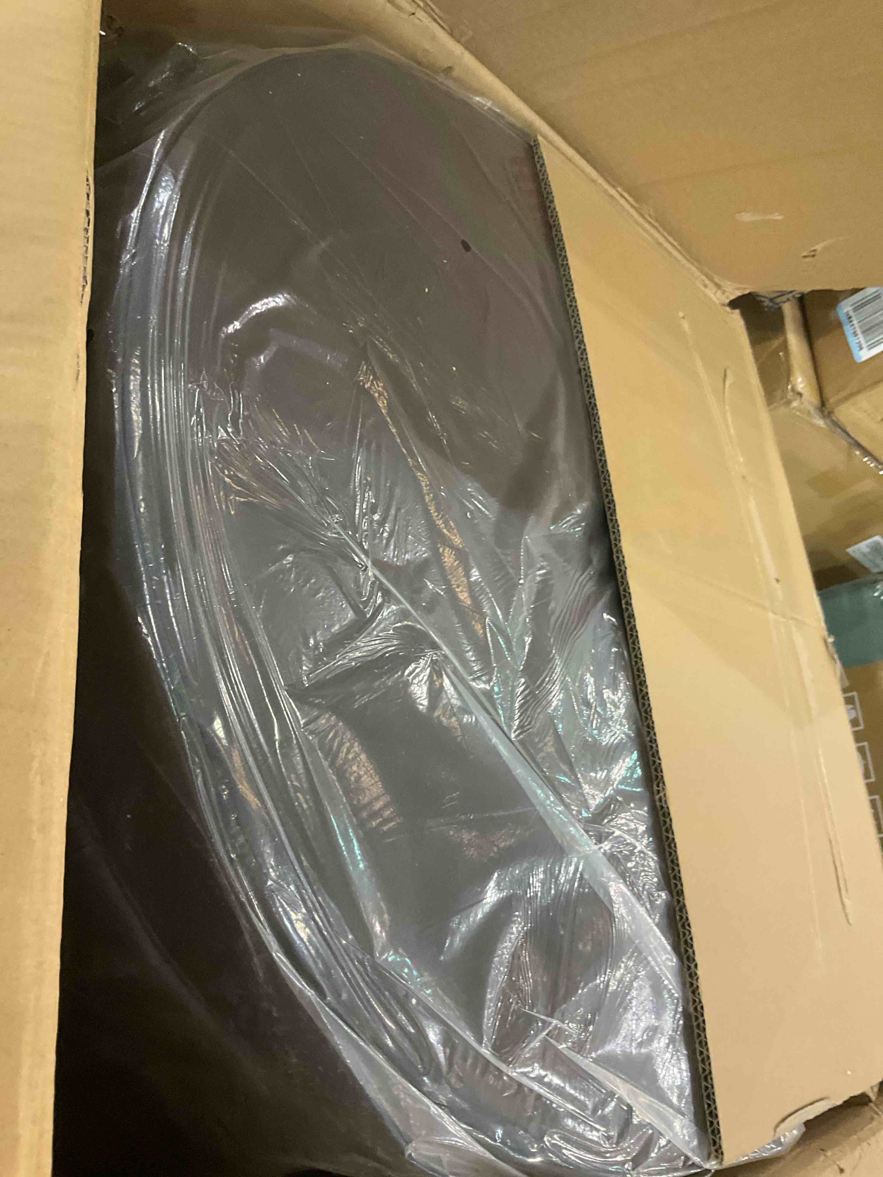 https://s3.amazonaws.com/lotting-images-prod/BargainHunt/EXS01266955_1709826086797.jpeg