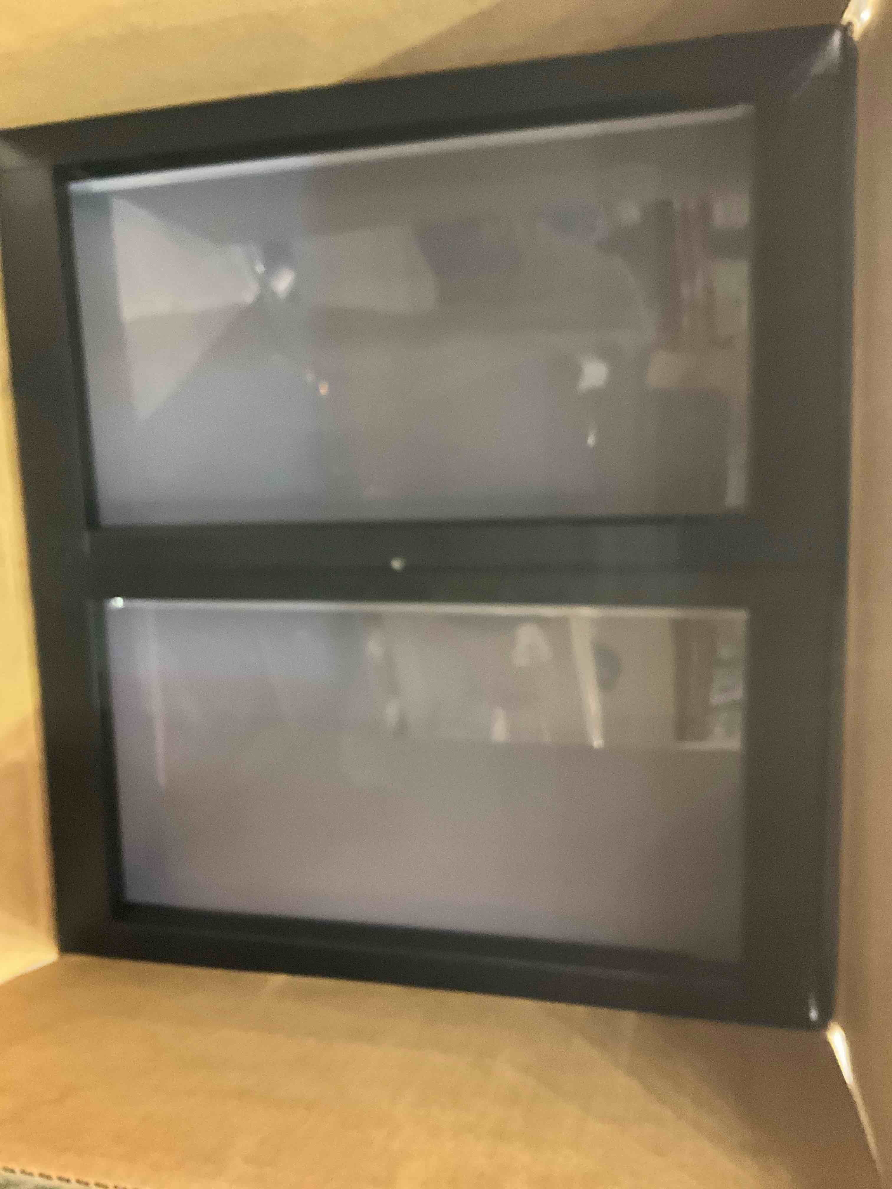 https://s3.amazonaws.com/lotting-images-prod/BargainHunt/EXS01266969_1709828222858.jpeg
