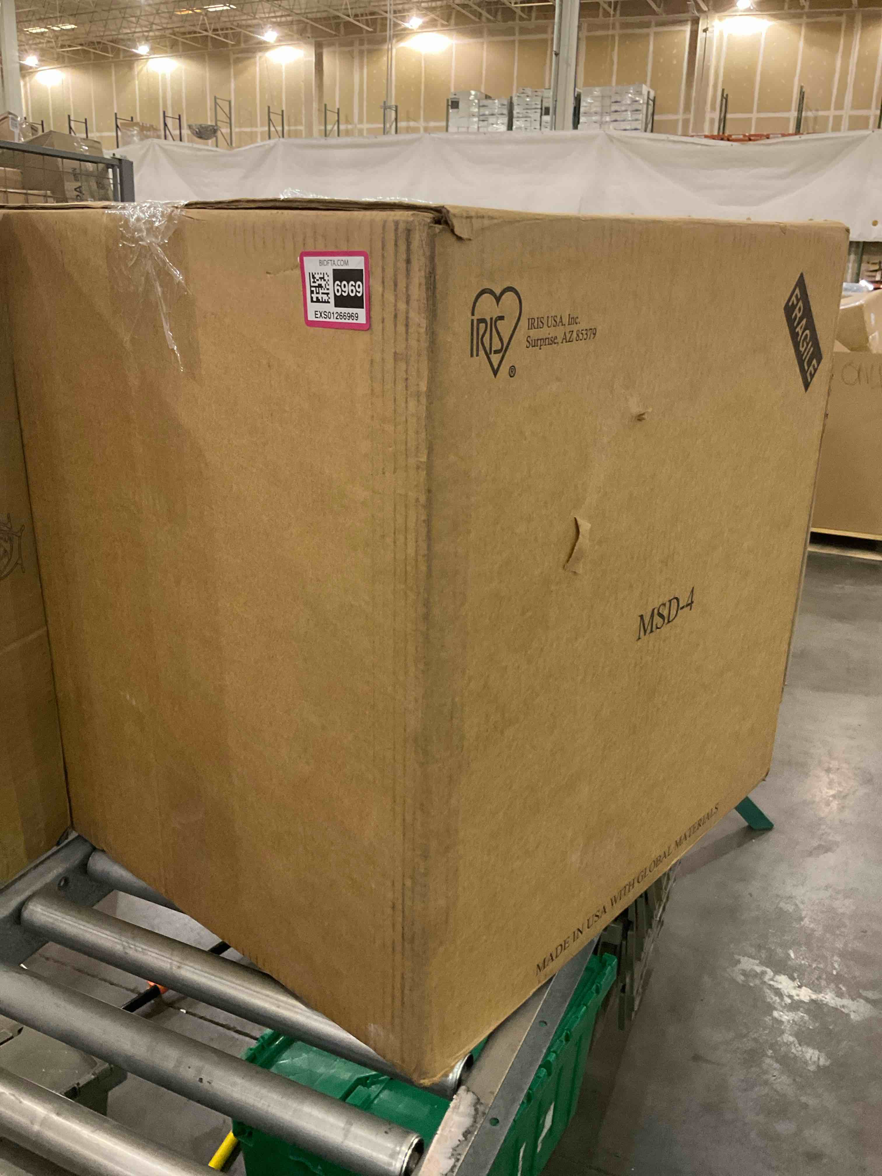 https://s3.amazonaws.com/lotting-images-prod/BargainHunt/EXS01266969_1709828267658.jpeg