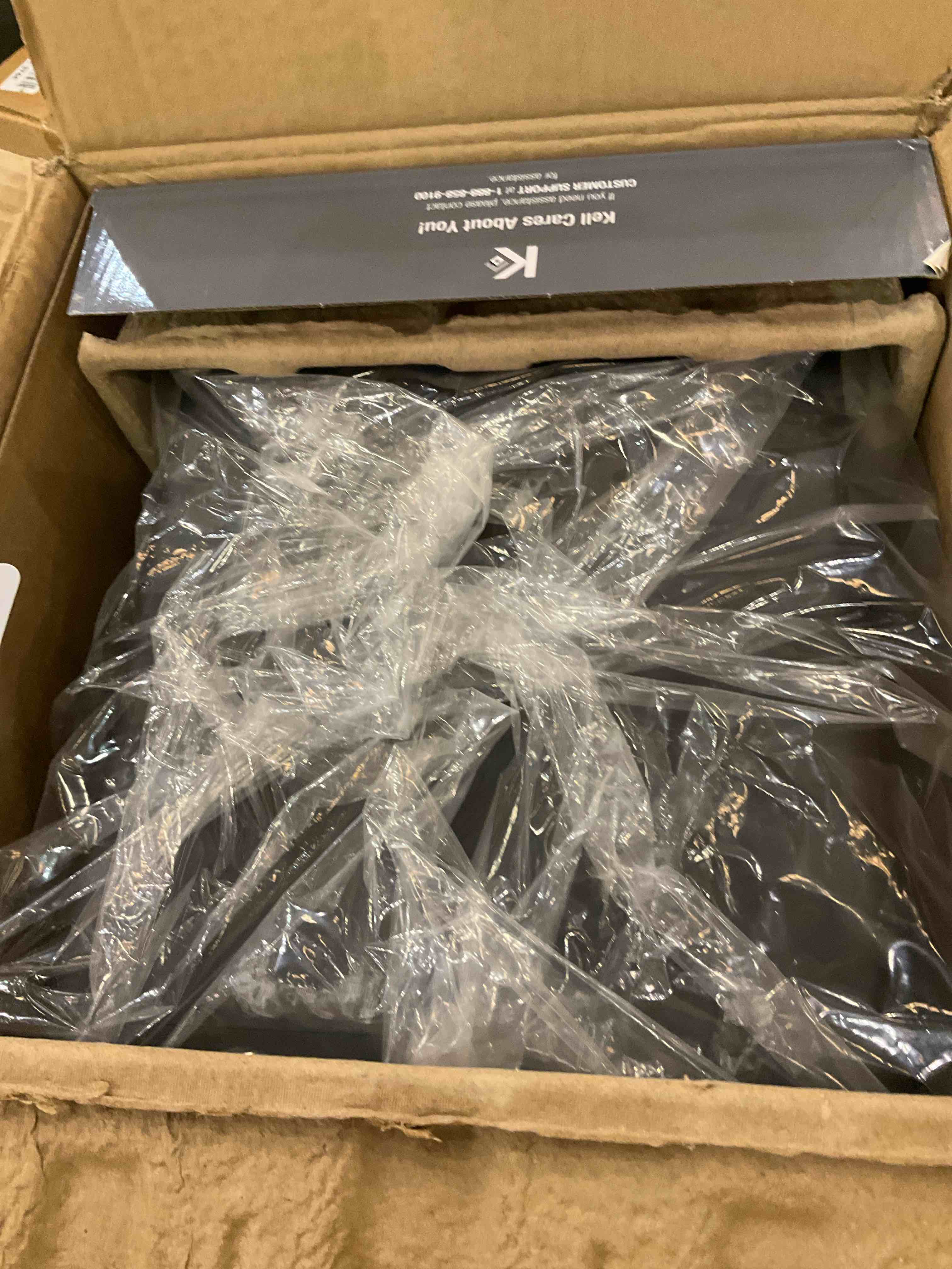 https://s3.amazonaws.com/lotting-images-prod/BargainHunt/EXS01266990_1709834324879.jpeg