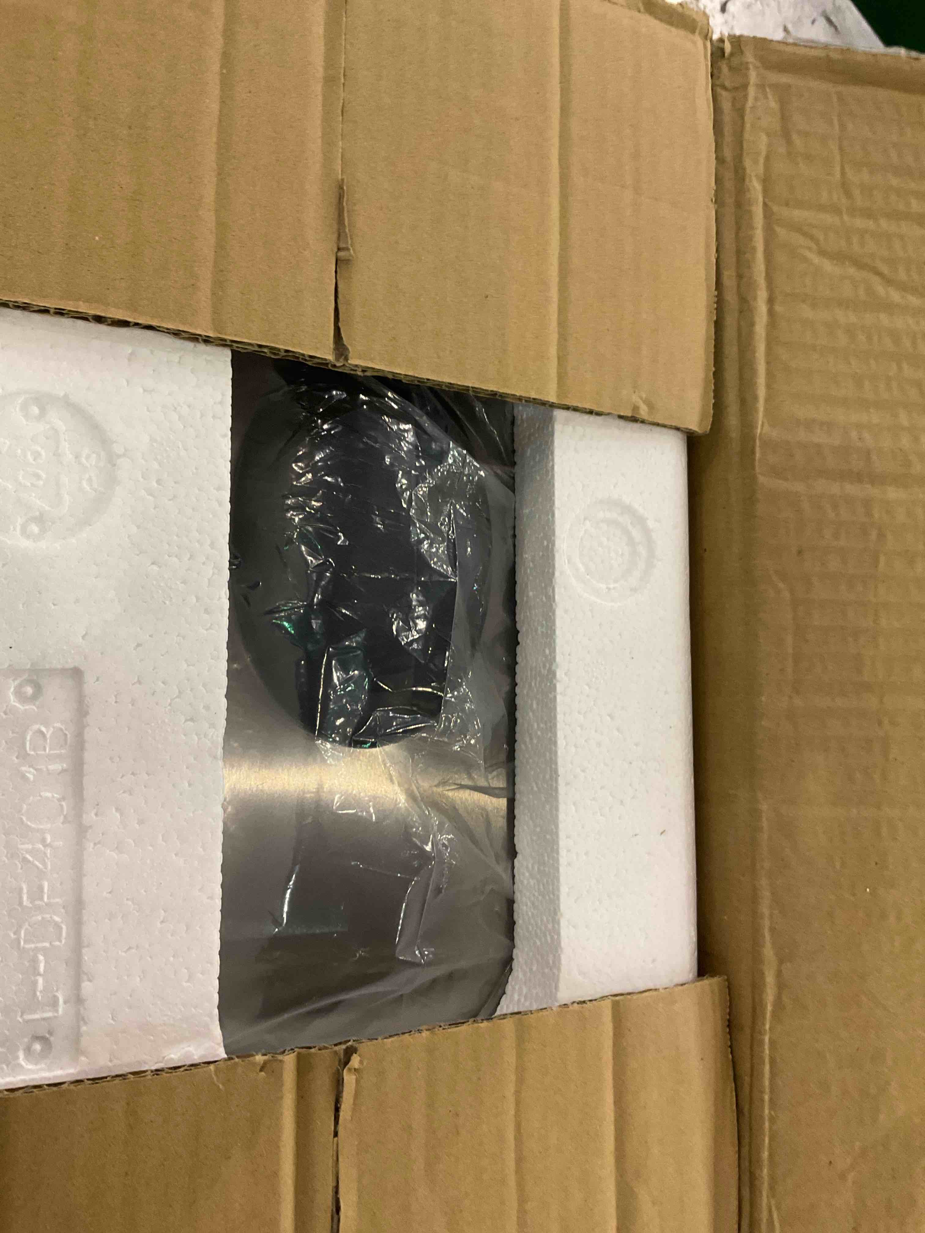 https://s3.amazonaws.com/lotting-images-prod/BargainHunt/EXS01267120_1711366170442.jpeg