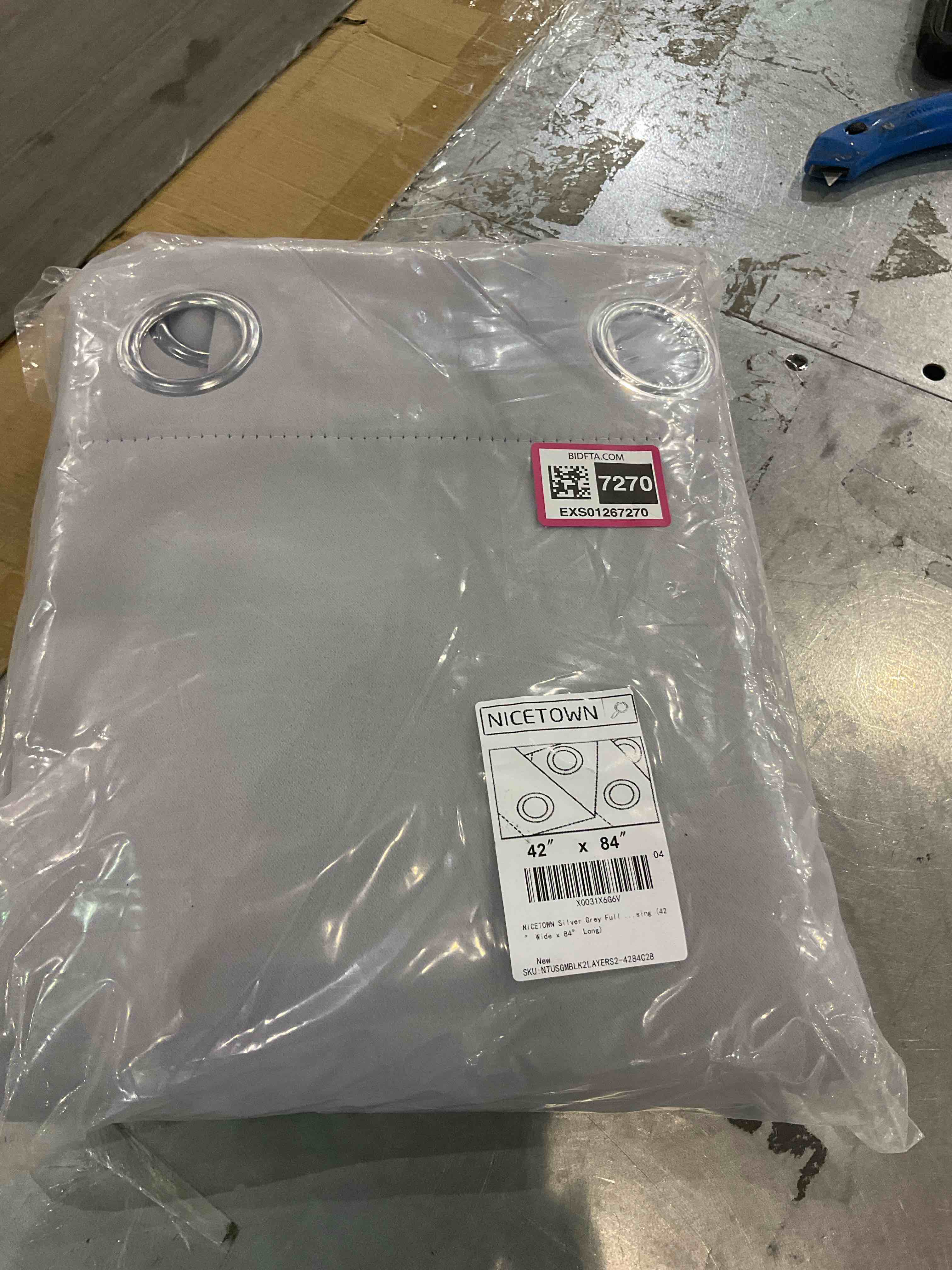 https://s3.amazonaws.com/lotting-images-prod/BargainHunt/EXS01267270_1711454781084.jpeg