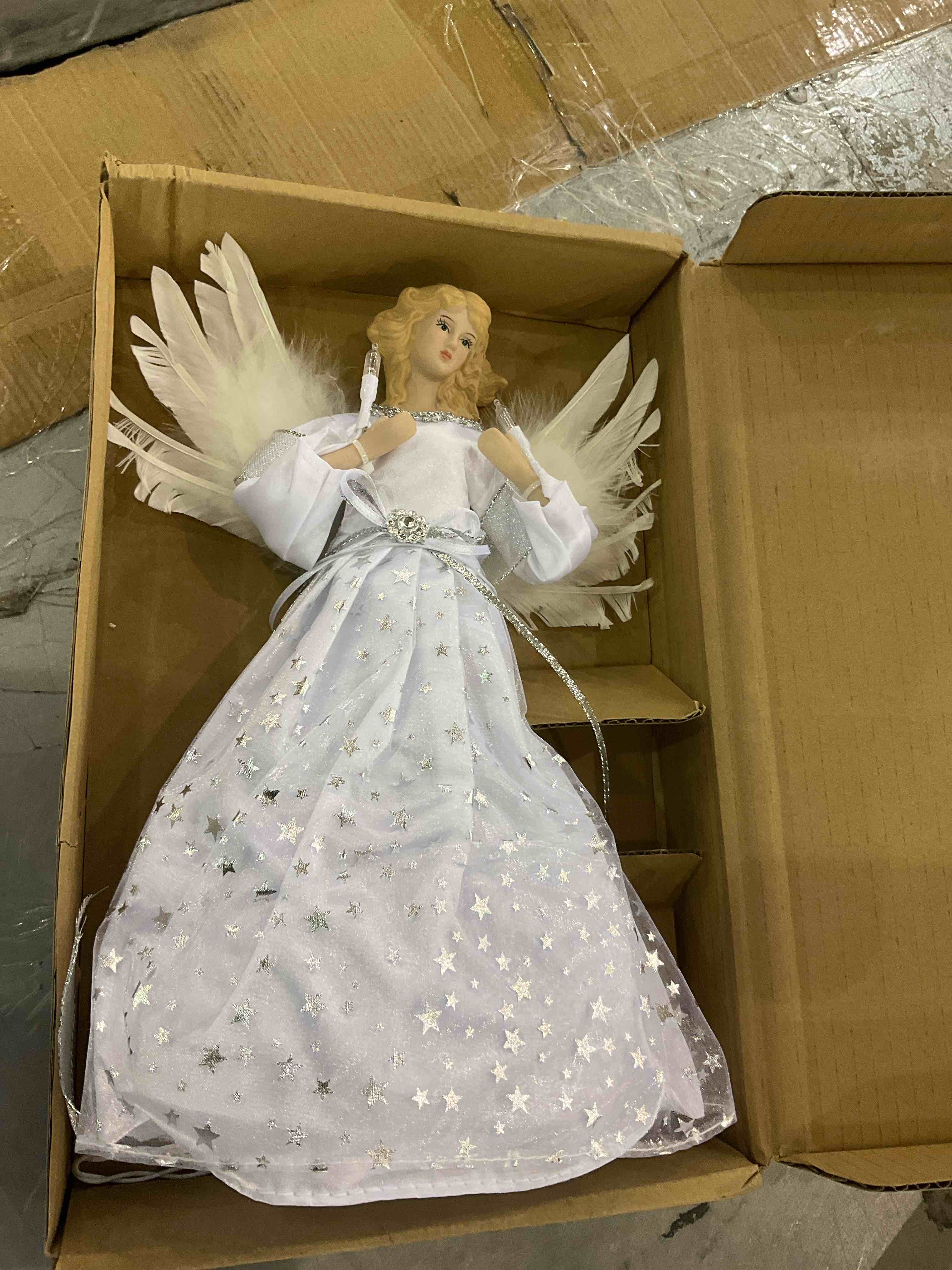 https://s3.amazonaws.com/lotting-images-prod/BargainHunt/EXS01267325_1711463412318.jpeg