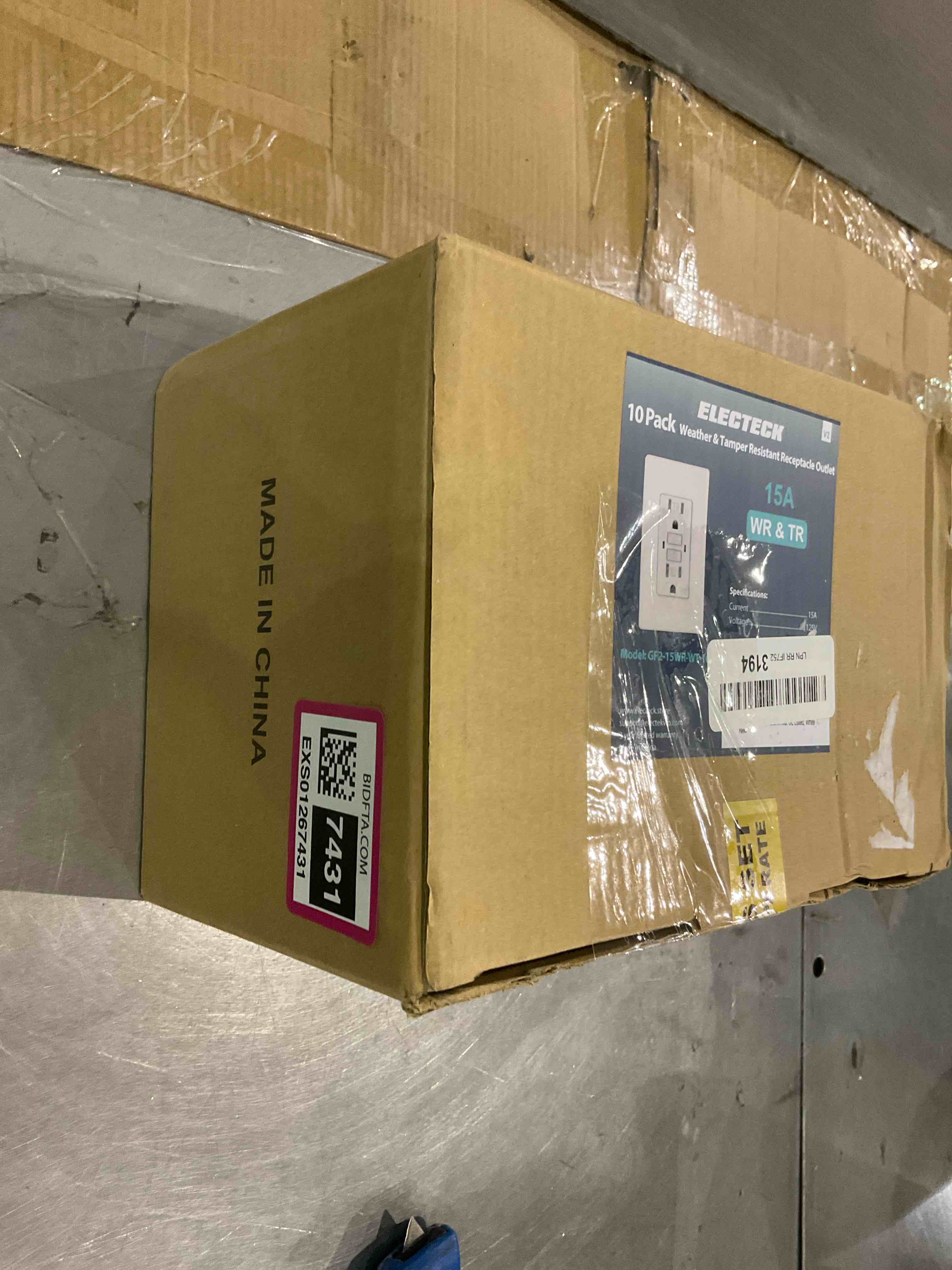 https://s3.amazonaws.com/lotting-images-prod/BargainHunt/EXS01267431_1711538551190.jpeg