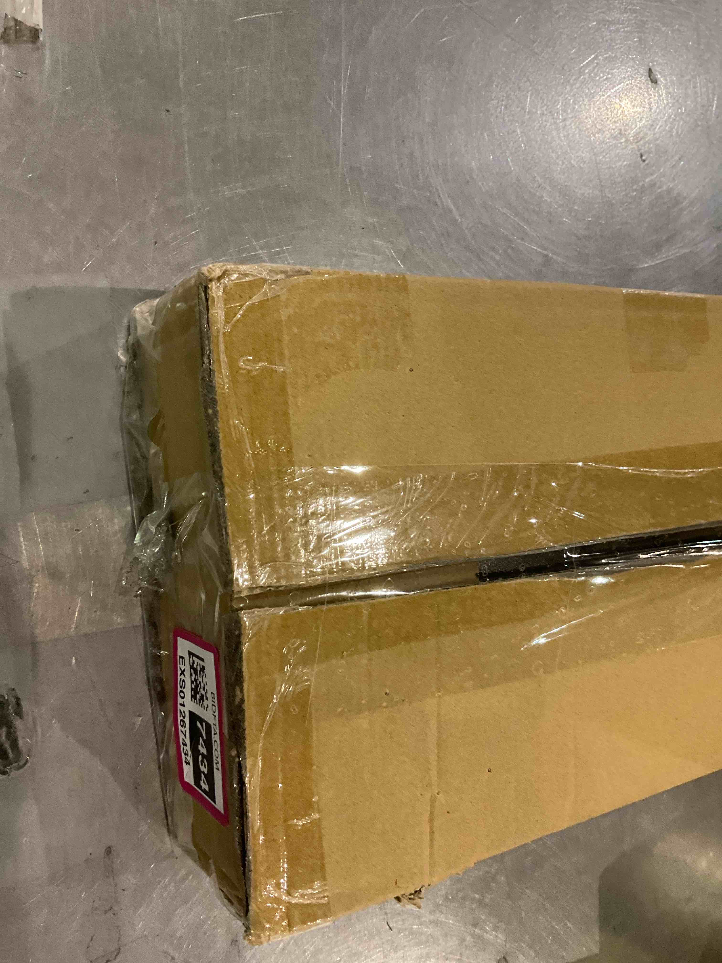 https://s3.amazonaws.com/lotting-images-prod/BargainHunt/EXS01267434_1711538850120.jpeg