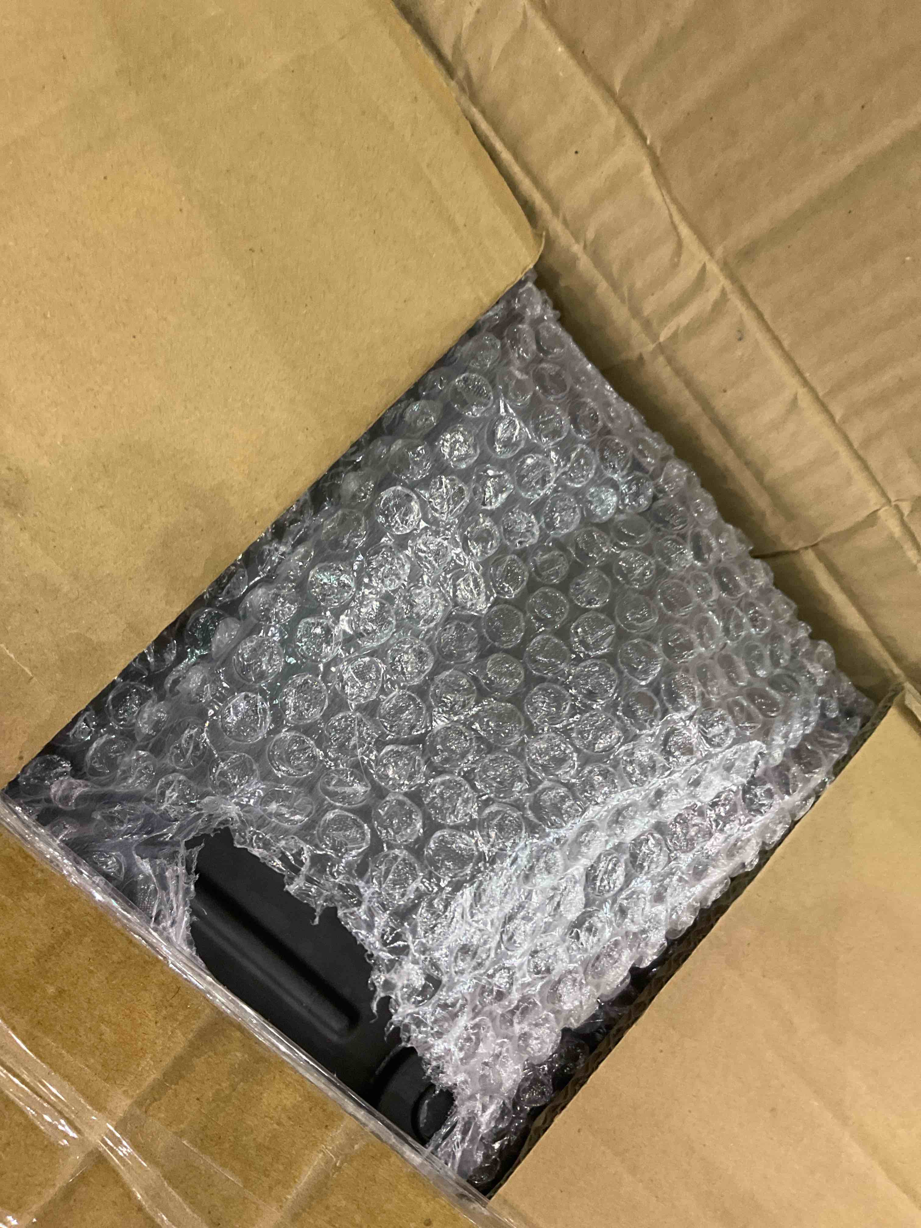 https://s3.amazonaws.com/lotting-images-prod/BargainHunt/EXS01267449_1711540816592.jpeg