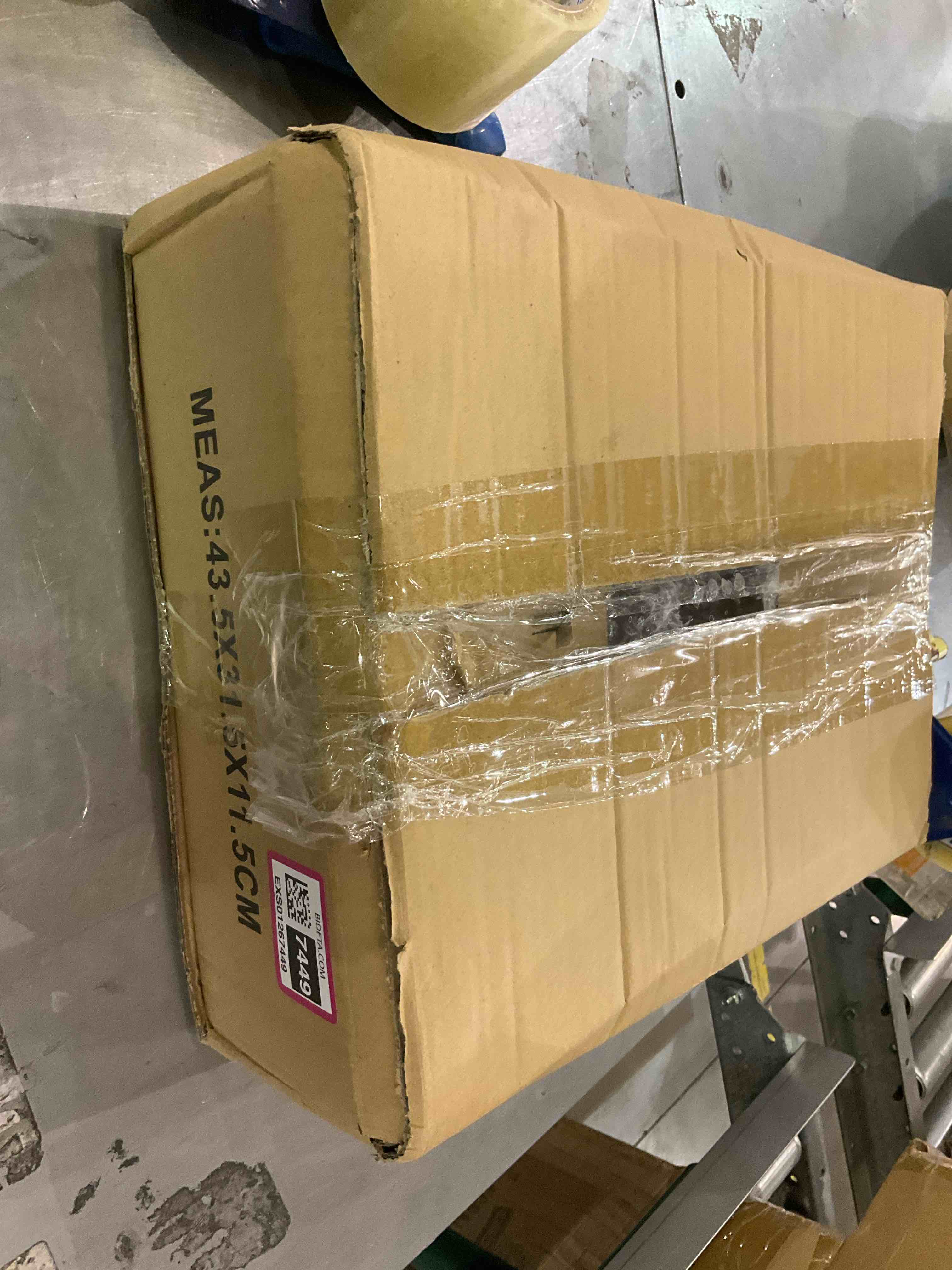 https://s3.amazonaws.com/lotting-images-prod/BargainHunt/EXS01267449_1711540836951.jpeg
