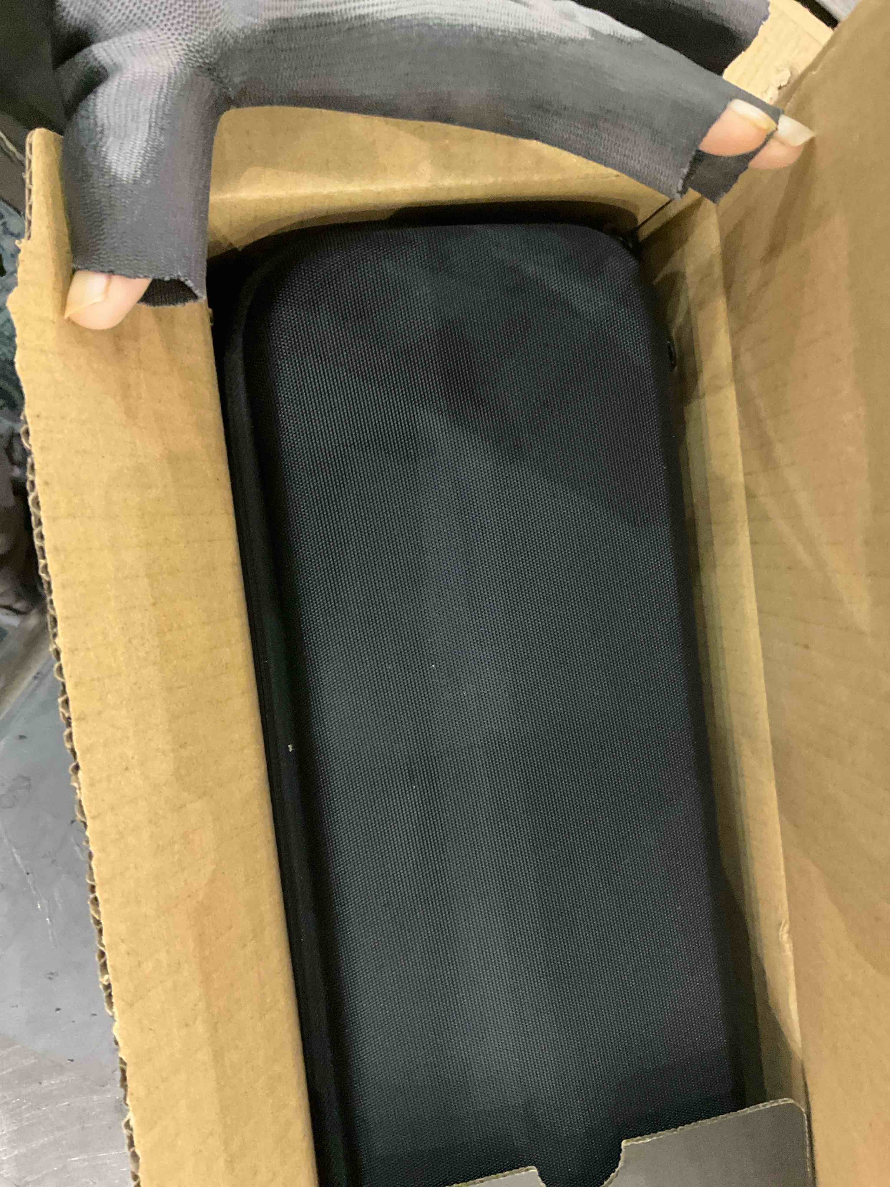 https://s3.amazonaws.com/lotting-images-prod/BargainHunt/EXS01267454_1711541520094.jpeg