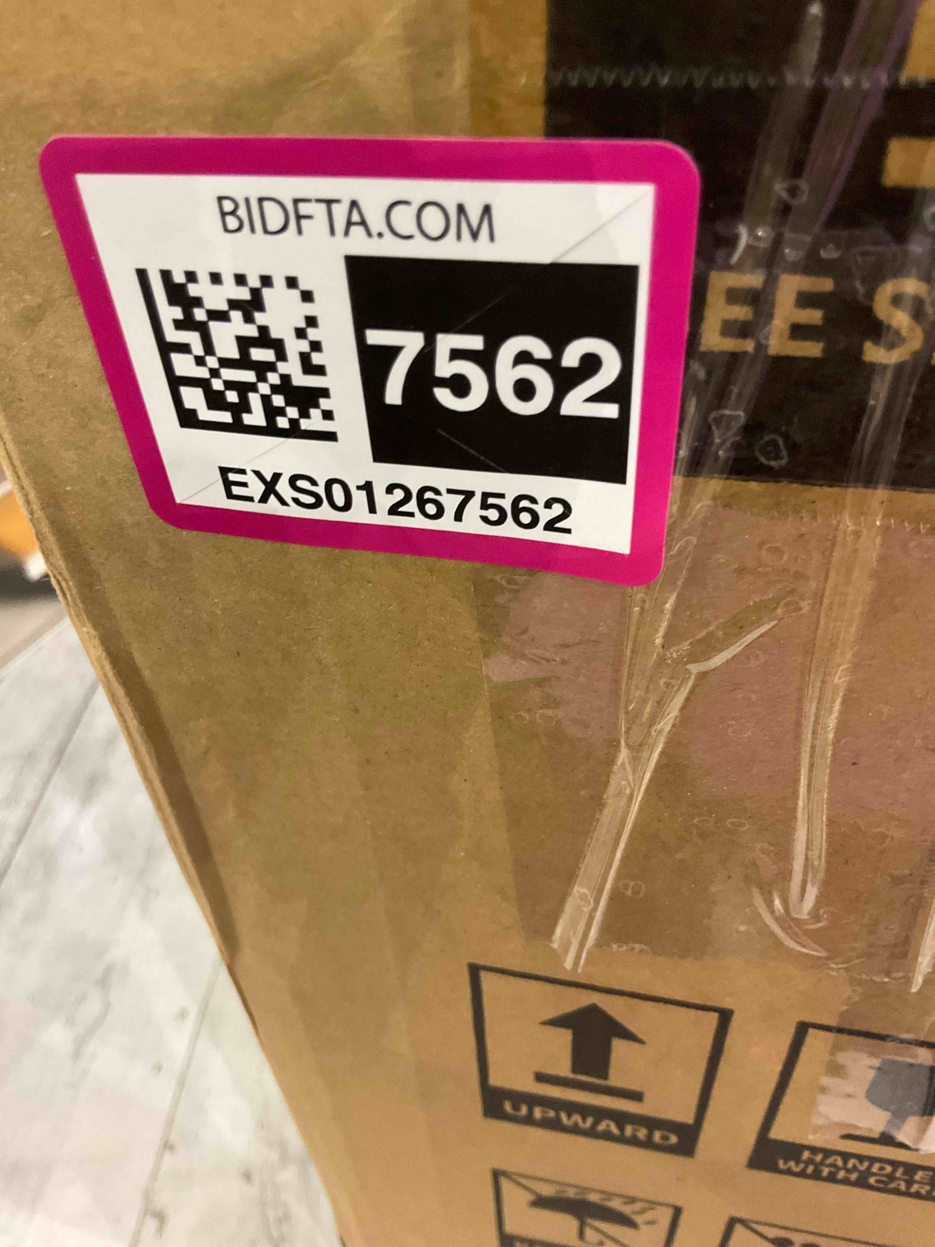 https://s3.amazonaws.com/lotting-images-prod/BargainHunt/EXS01267562_1710419482730.jpeg