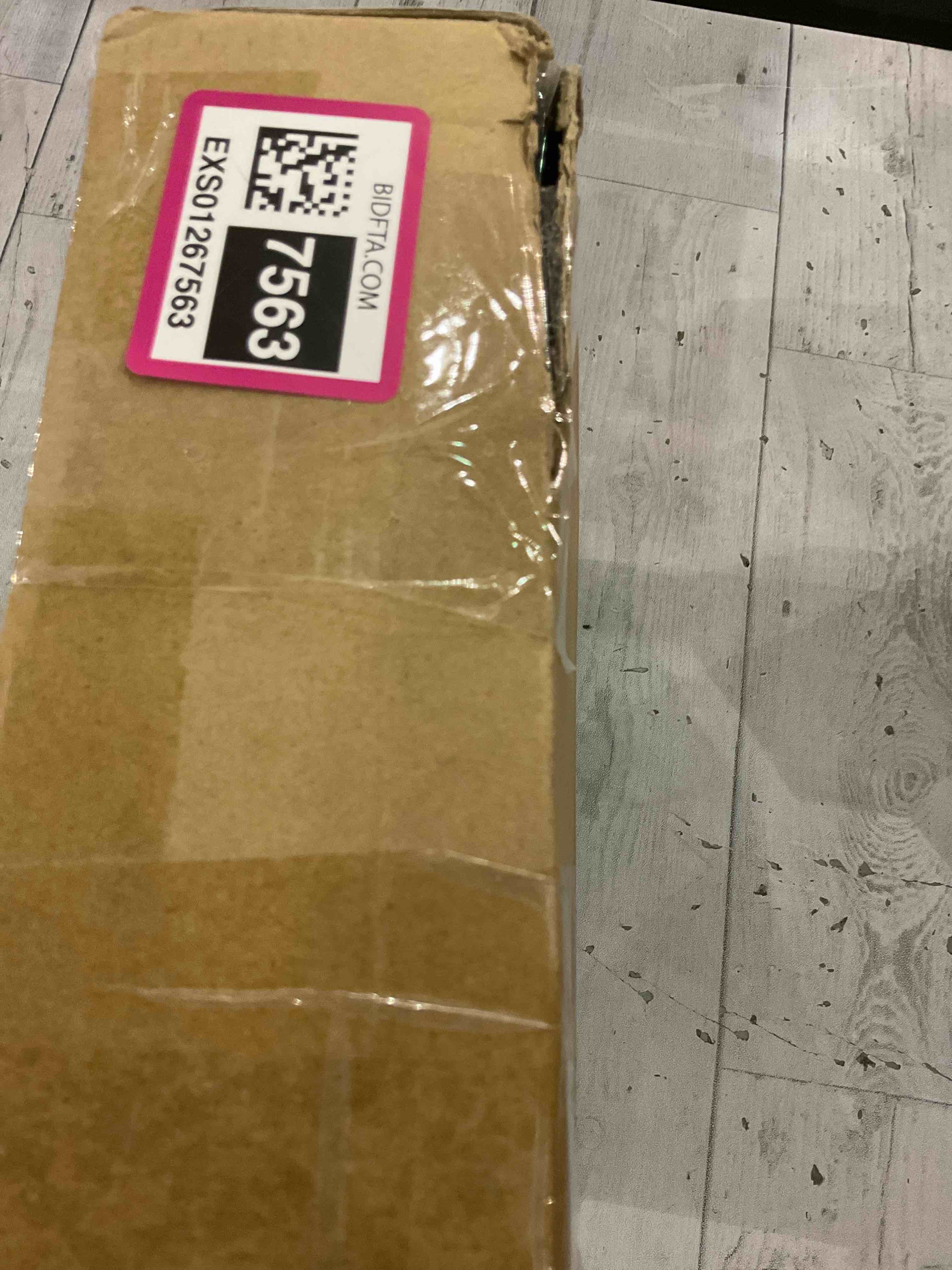 https://s3.amazonaws.com/lotting-images-prod/BargainHunt/EXS01267563_1710419588413.jpeg