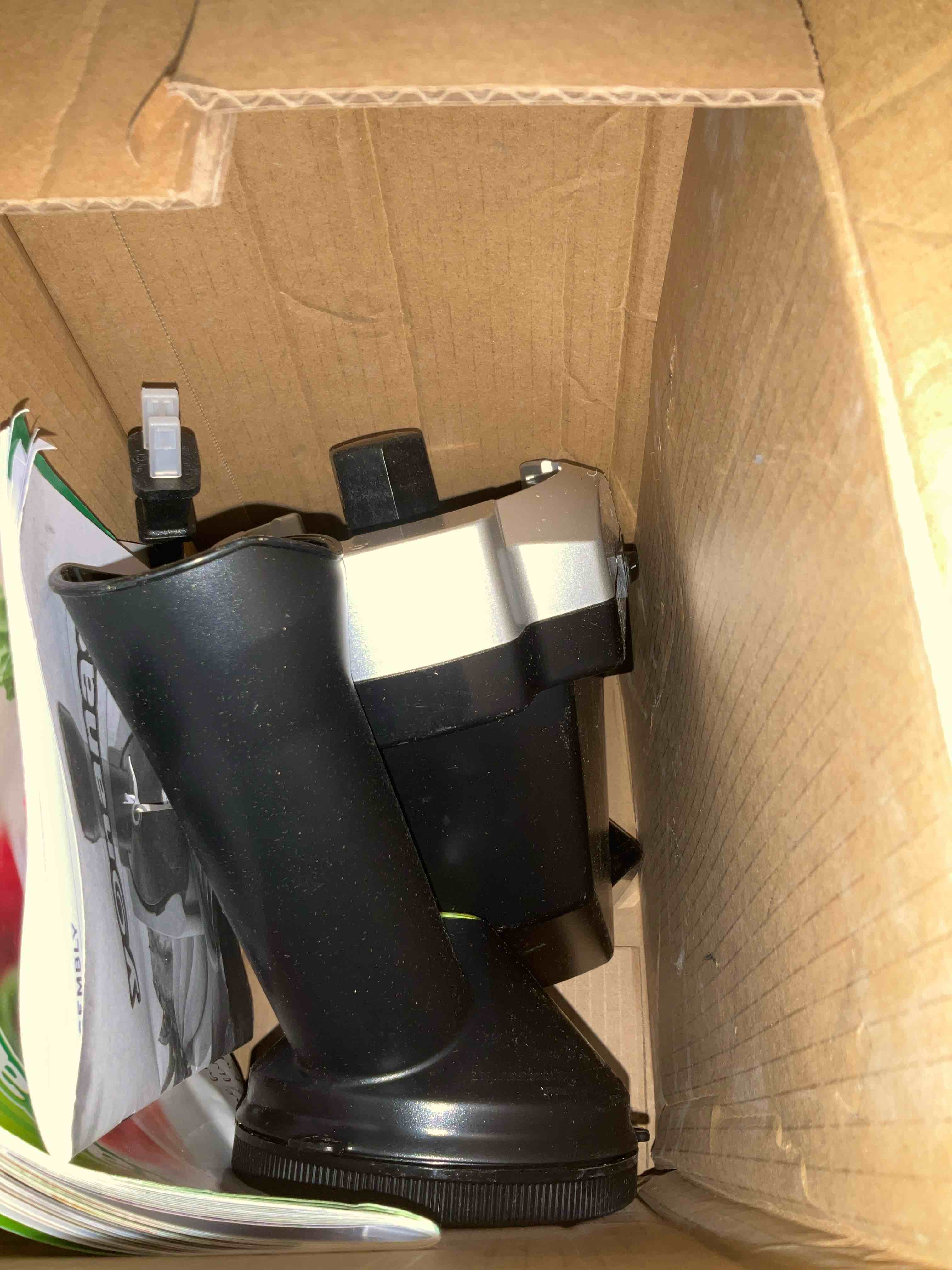 https://s3.amazonaws.com/lotting-images-prod/BargainHunt/EXS01267811_1710521470175.jpeg