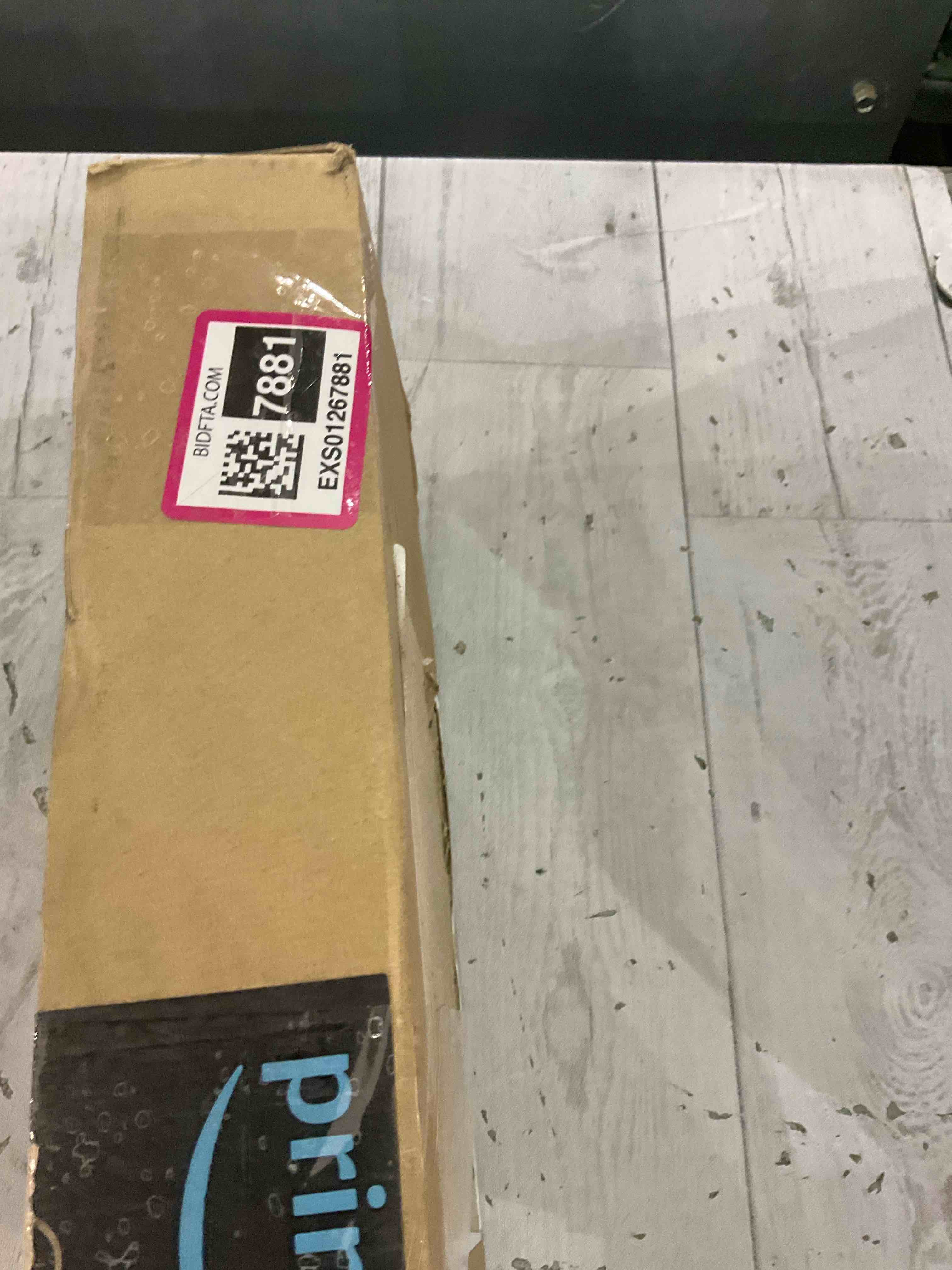 https://s3.amazonaws.com/lotting-images-prod/BargainHunt/EXS01267881_1710763141922.jpeg