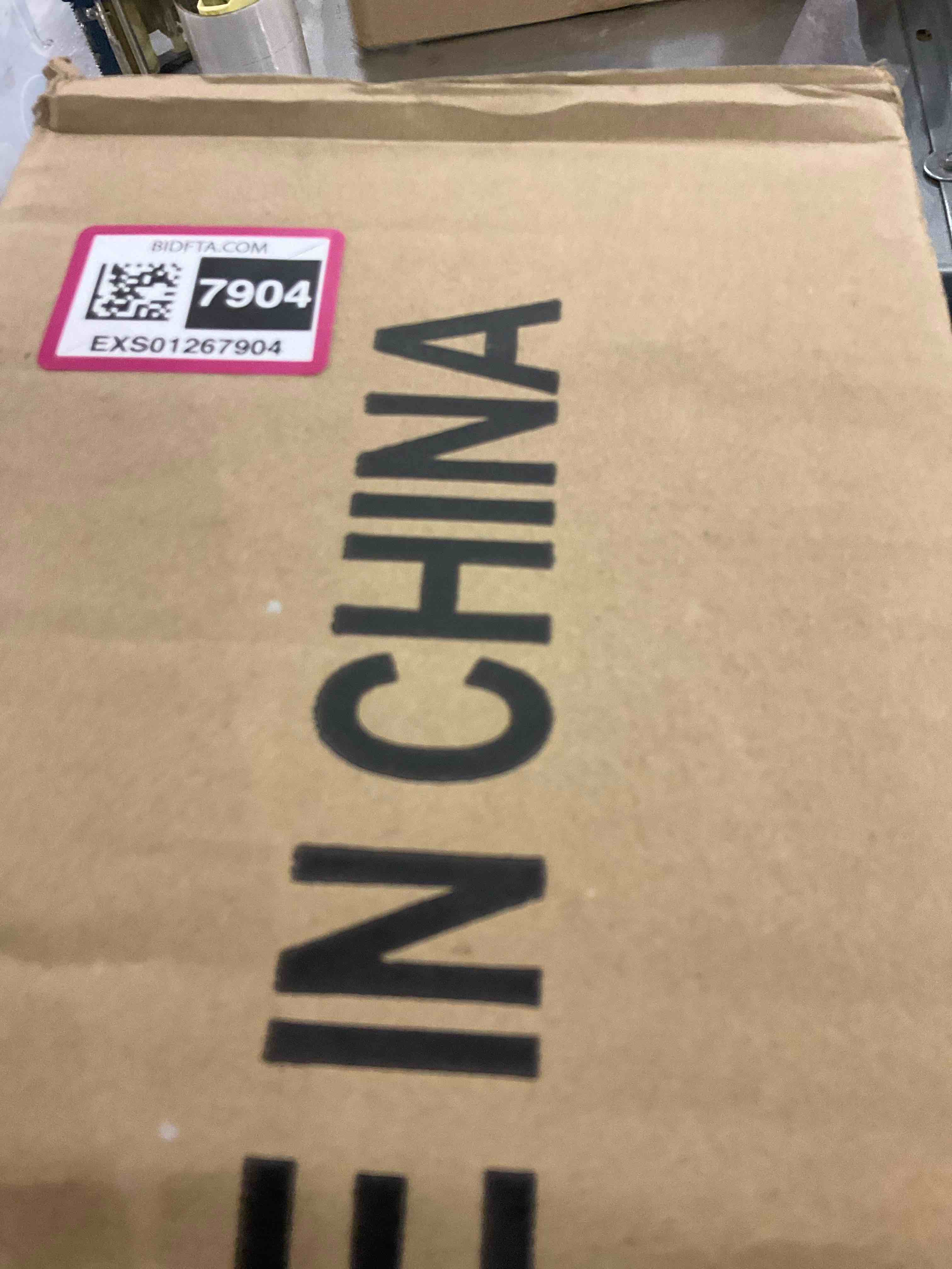 https://s3.amazonaws.com/lotting-images-prod/BargainHunt/EXS01267904_1710766304283.jpeg