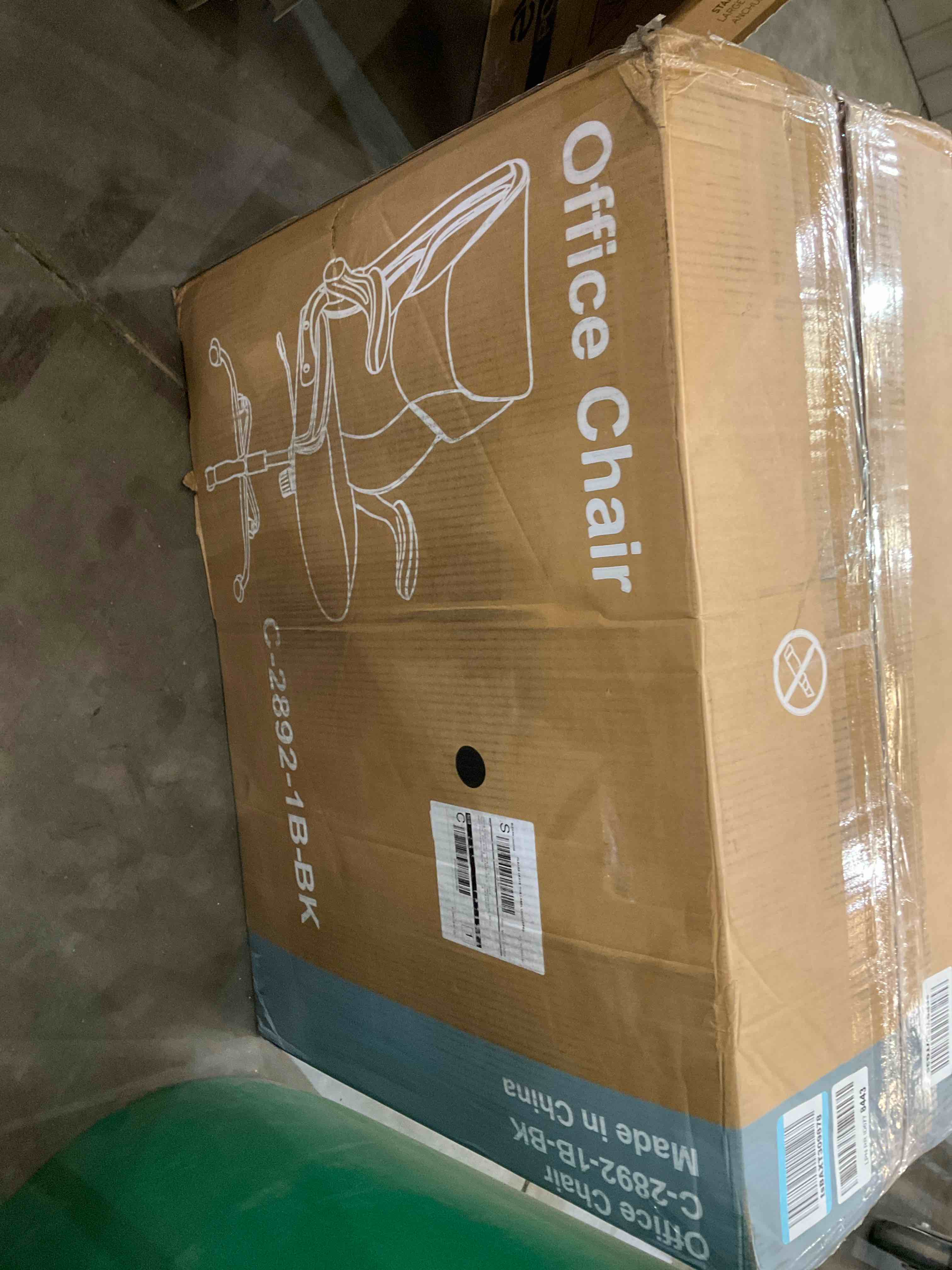 https://s3.amazonaws.com/lotting-images-prod/BargainHunt/EXS01268006_1709577907834.jpeg