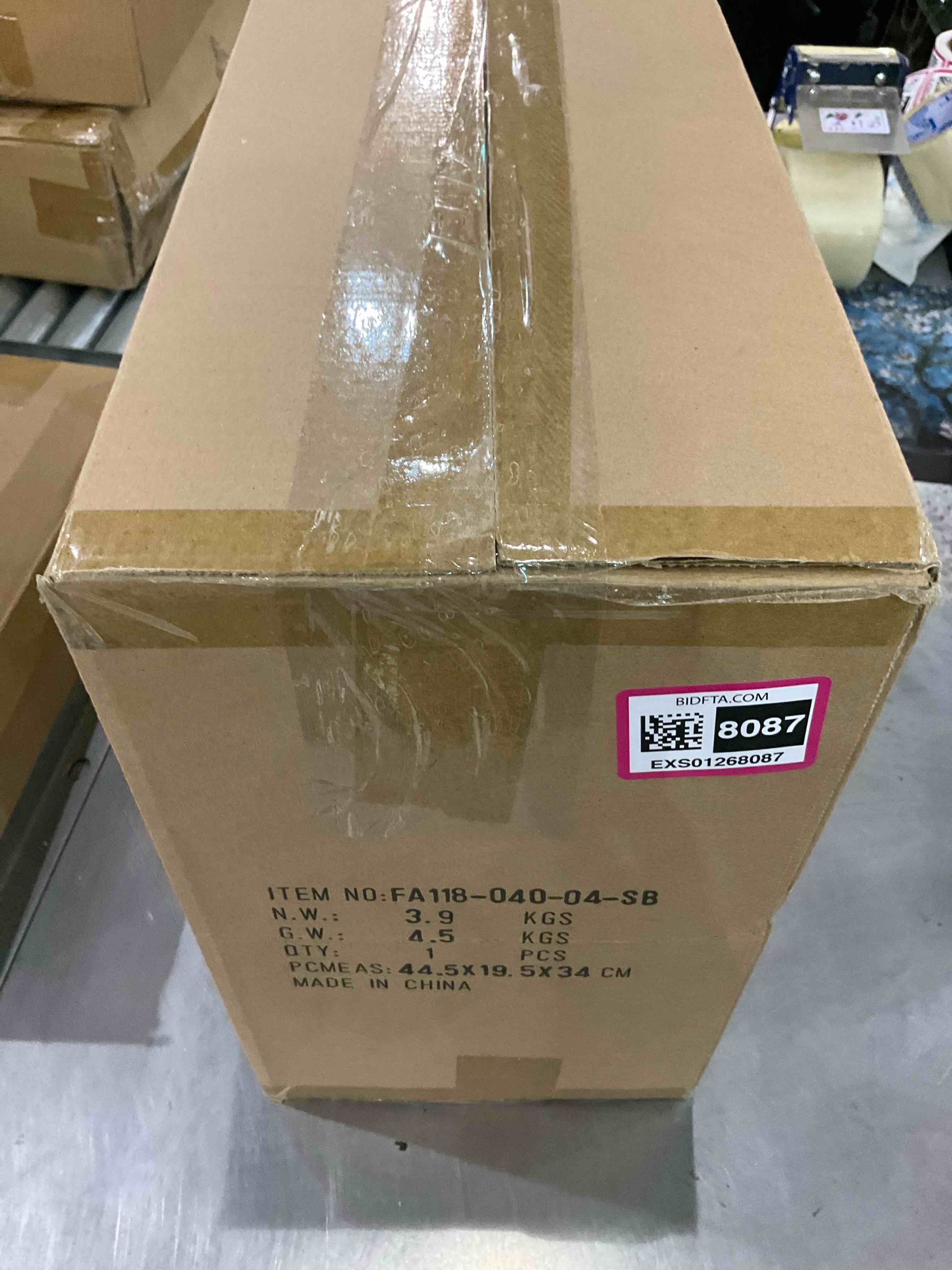 https://s3.amazonaws.com/lotting-images-prod/BargainHunt/EXS01268087_1709645950241.jpeg
