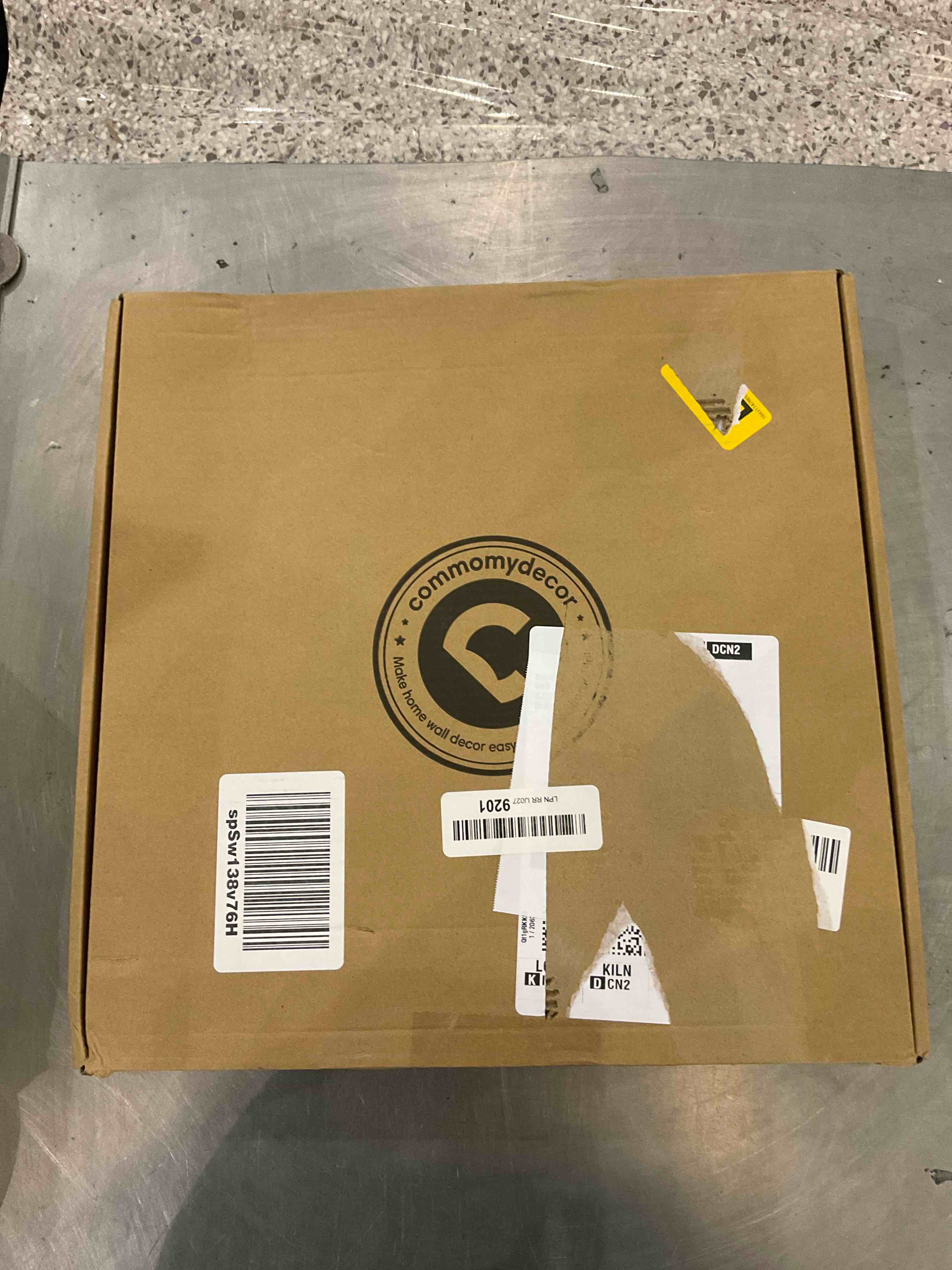 https://s3.amazonaws.com/lotting-images-prod/BargainHunt/EXS01268133_1709652518382.jpeg