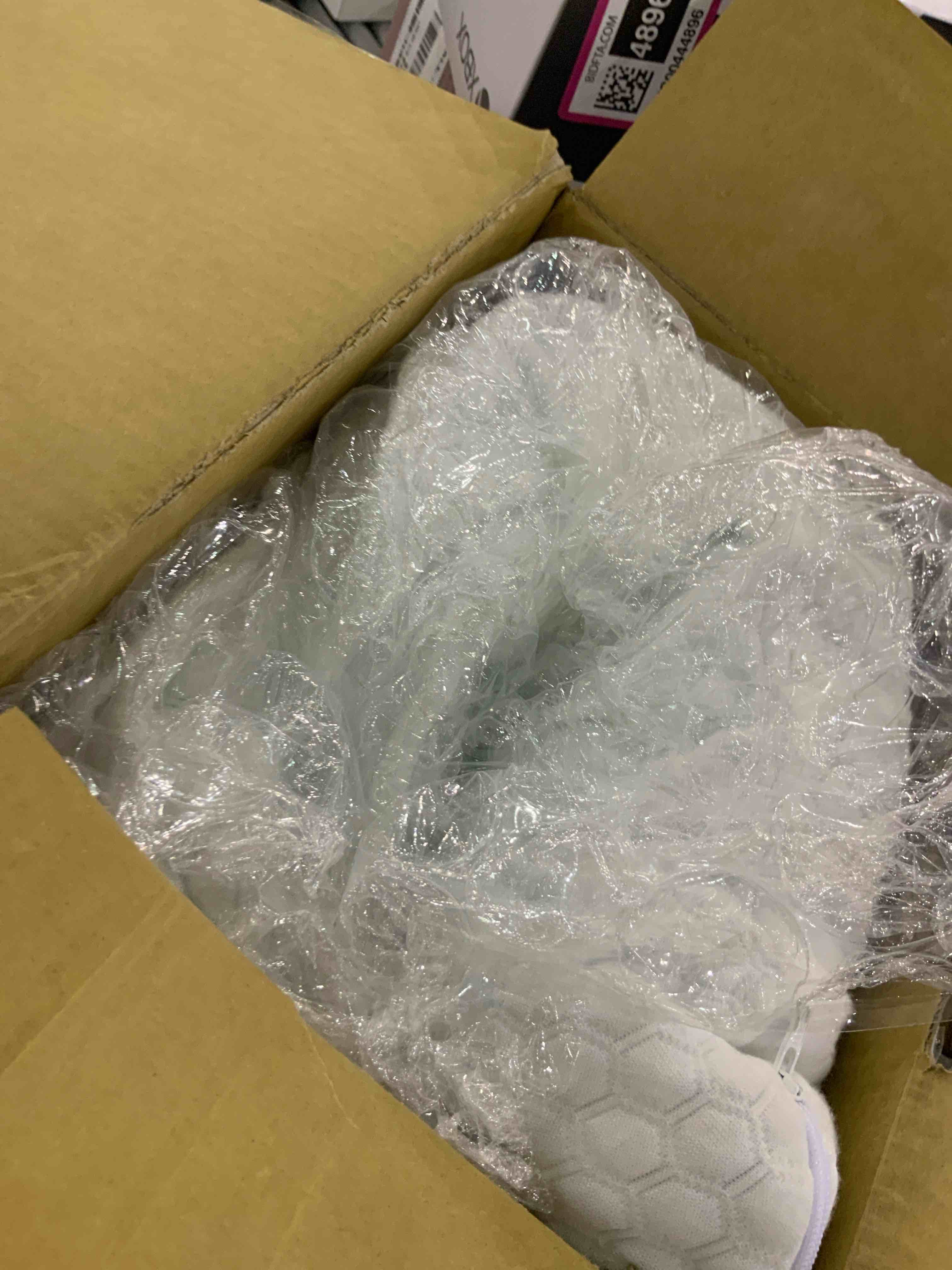 https://s3.amazonaws.com/lotting-images-prod/BargainHunt/EXS01268649_1711457417989.jpeg