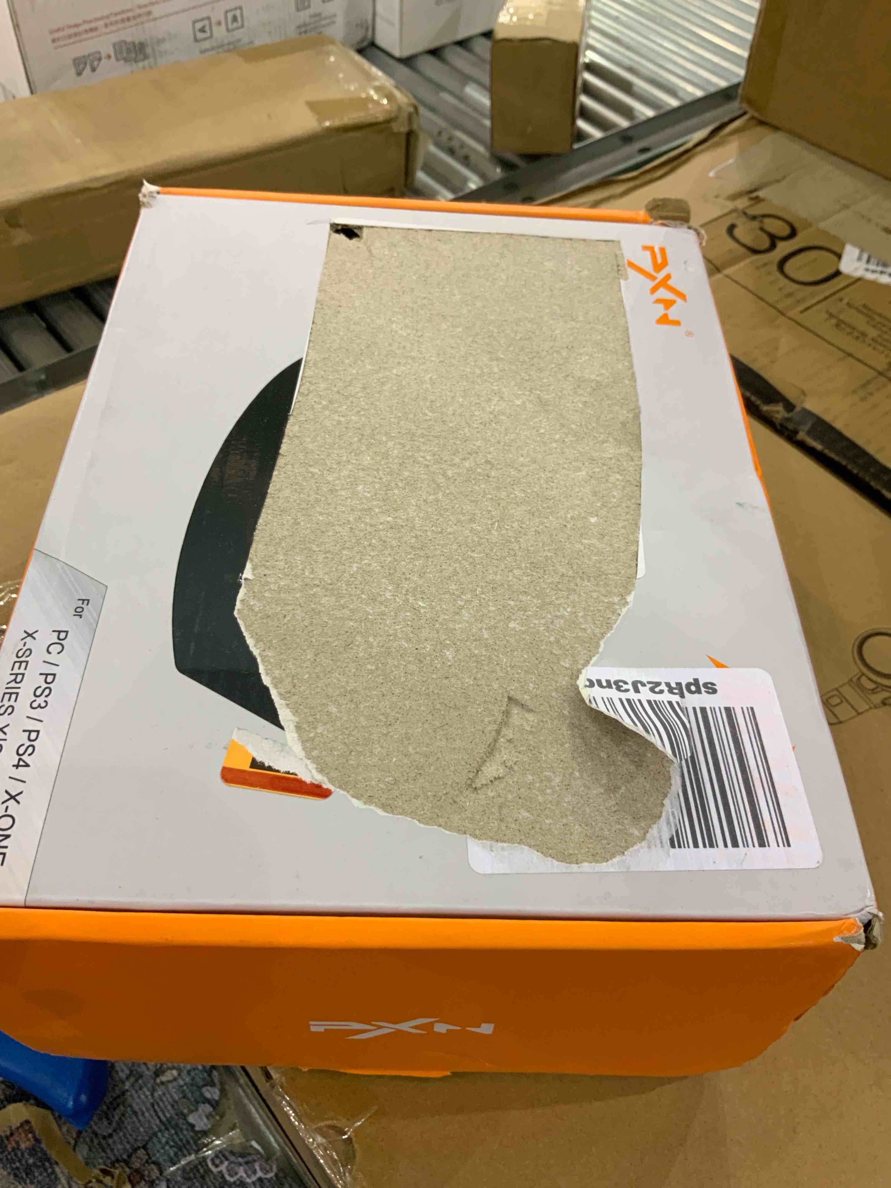 https://s3.amazonaws.com/lotting-images-prod/BargainHunt/EXS01268712_1711466697978.jpeg