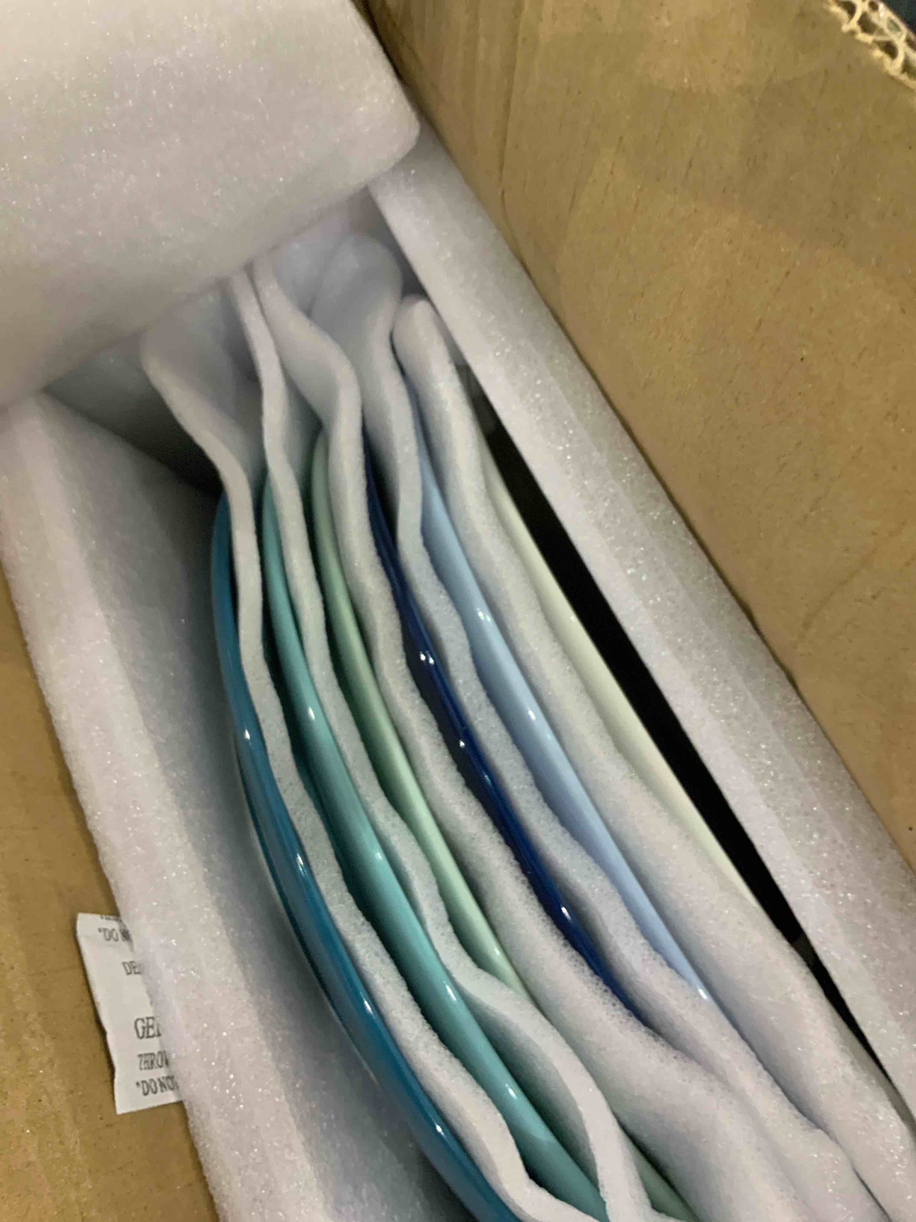 https://s3.amazonaws.com/lotting-images-prod/BargainHunt/EXS01268757_1711473714974.jpeg
