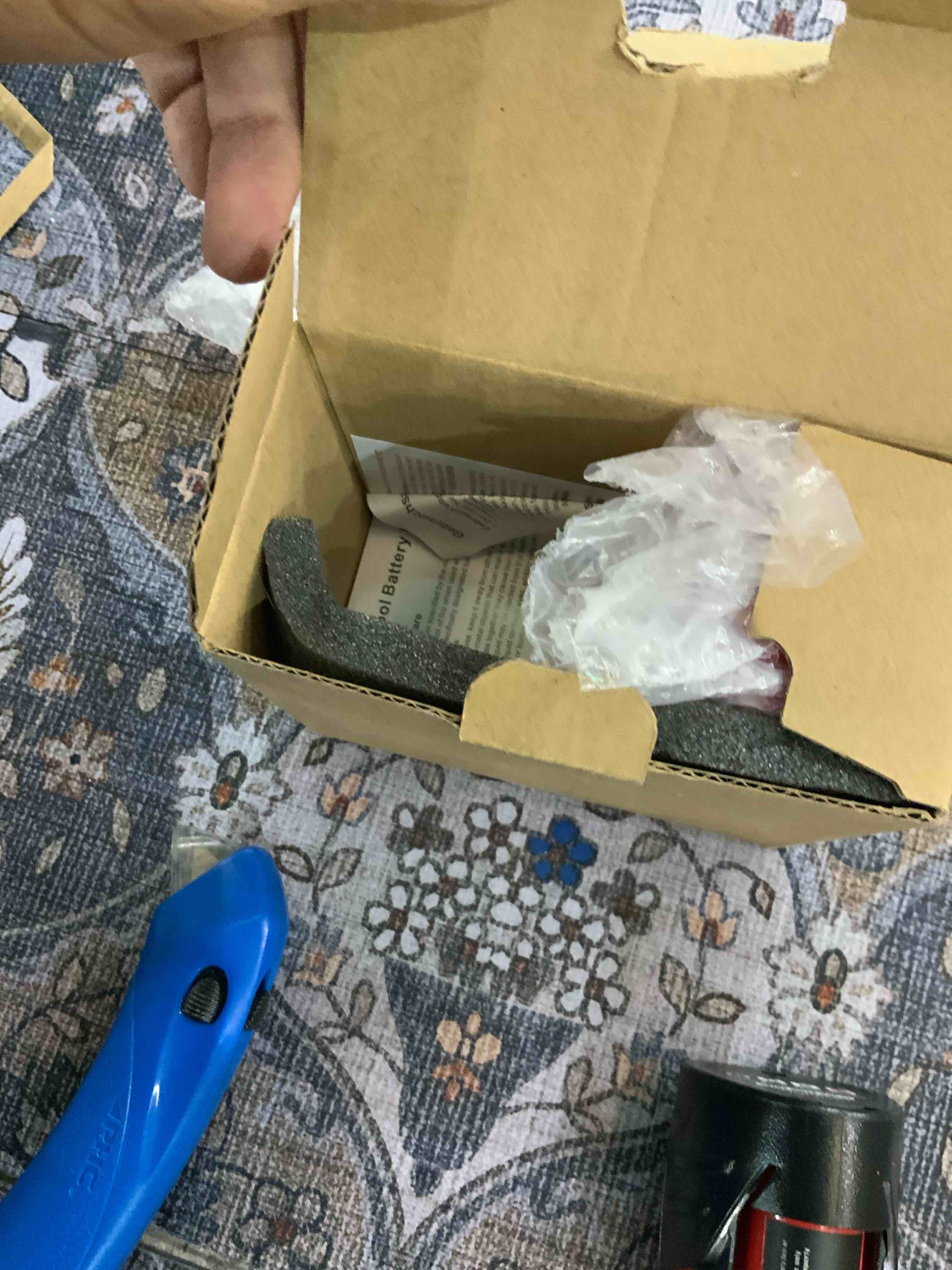 https://s3.amazonaws.com/lotting-images-prod/BargainHunt/EXS01268783_1711477584871.jpeg