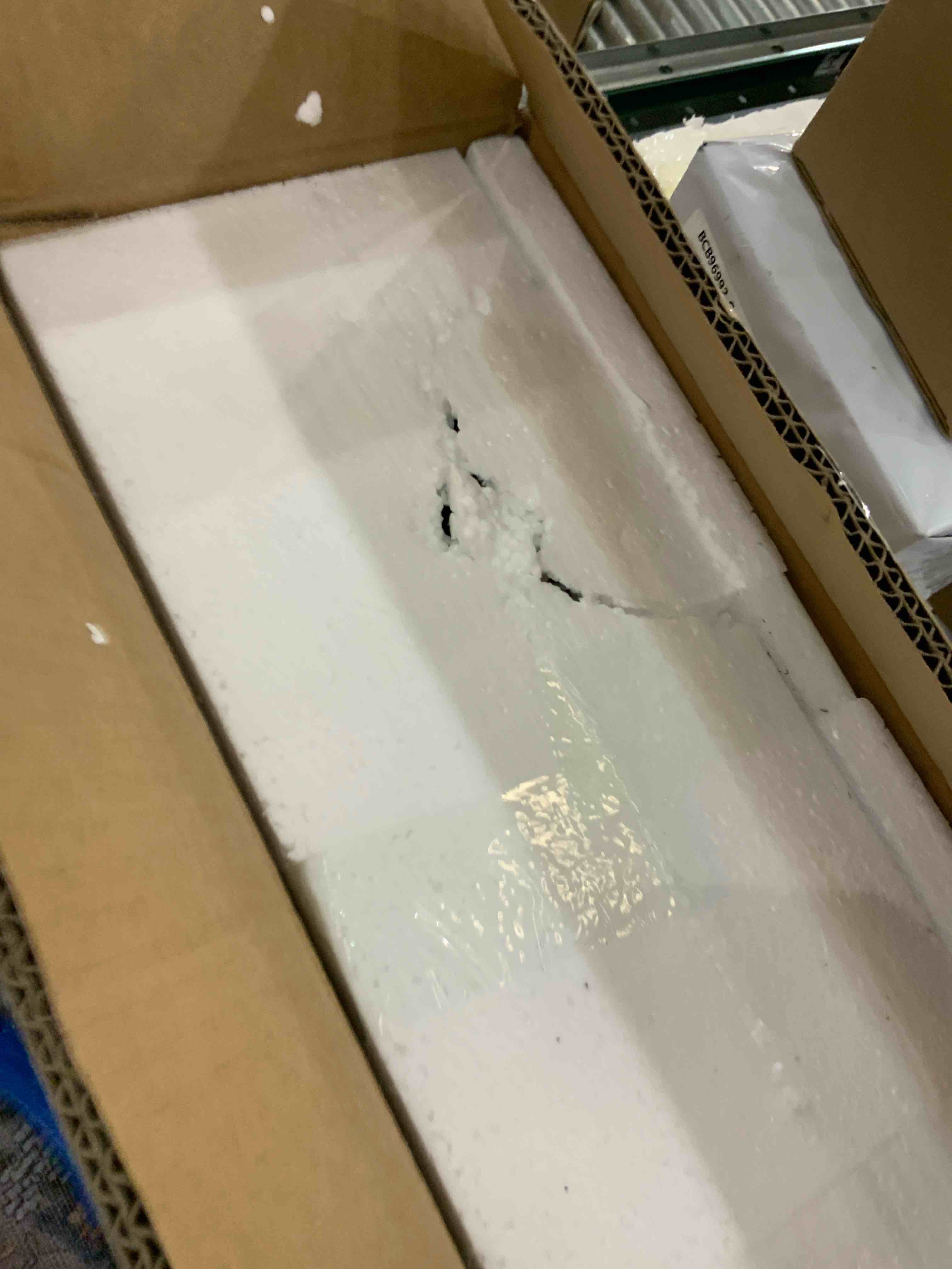 https://s3.amazonaws.com/lotting-images-prod/BargainHunt/EXS01268785_1711477708349.jpeg