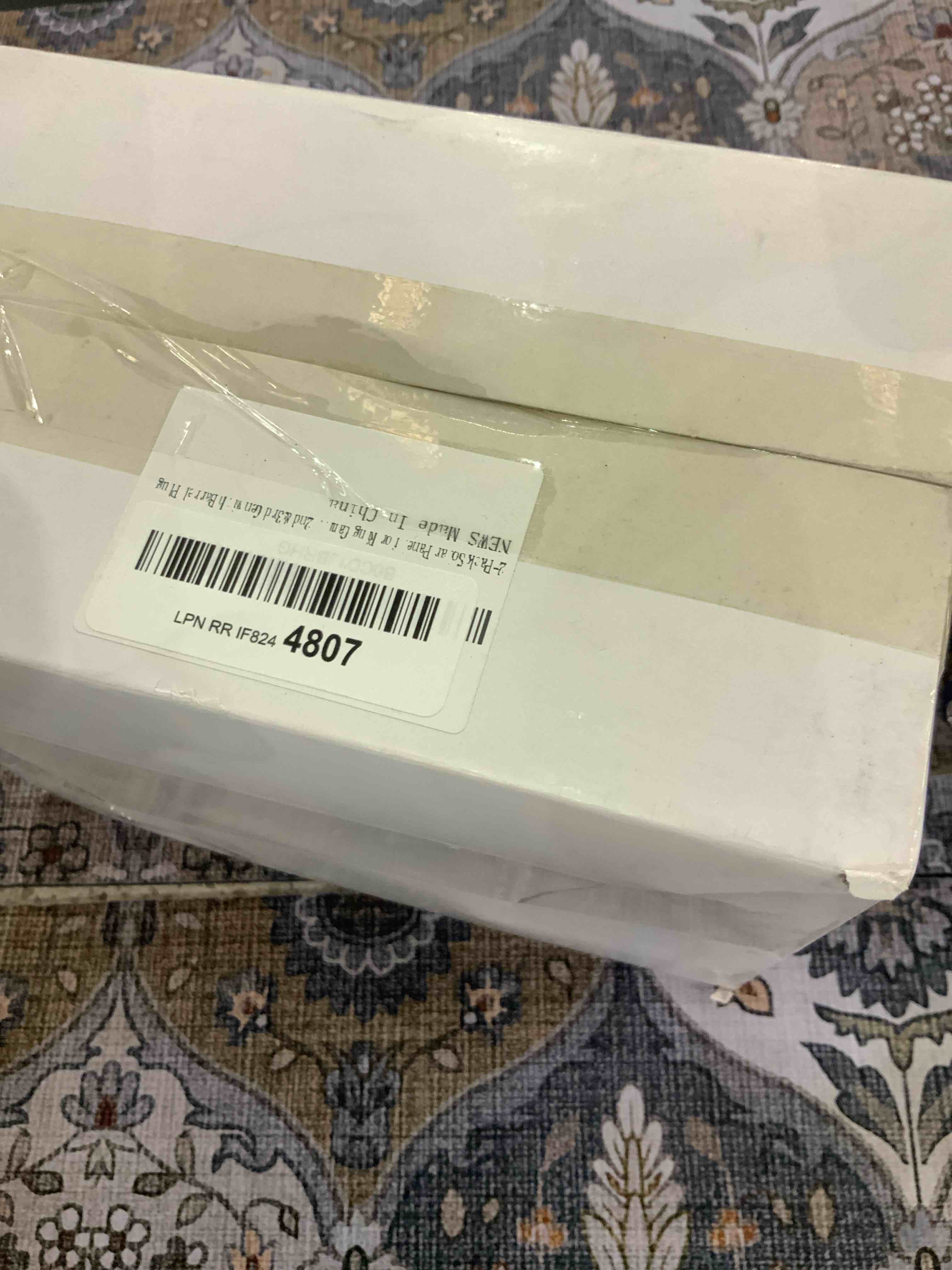 https://s3.amazonaws.com/lotting-images-prod/BargainHunt/EXS01268883_1711546878701.jpeg