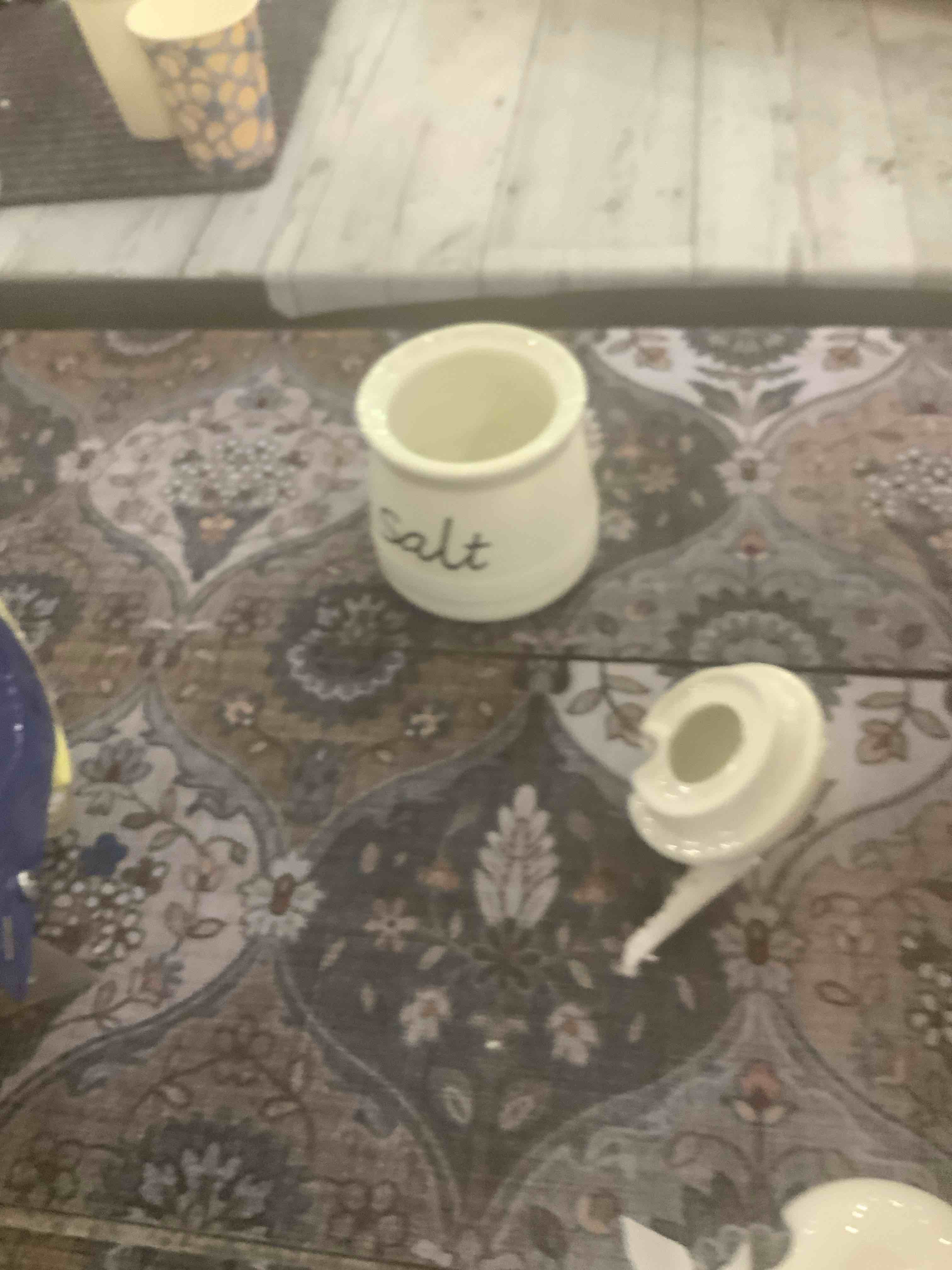 https://s3.amazonaws.com/lotting-images-prod/BargainHunt/EXS01268888_1711547482884.jpeg