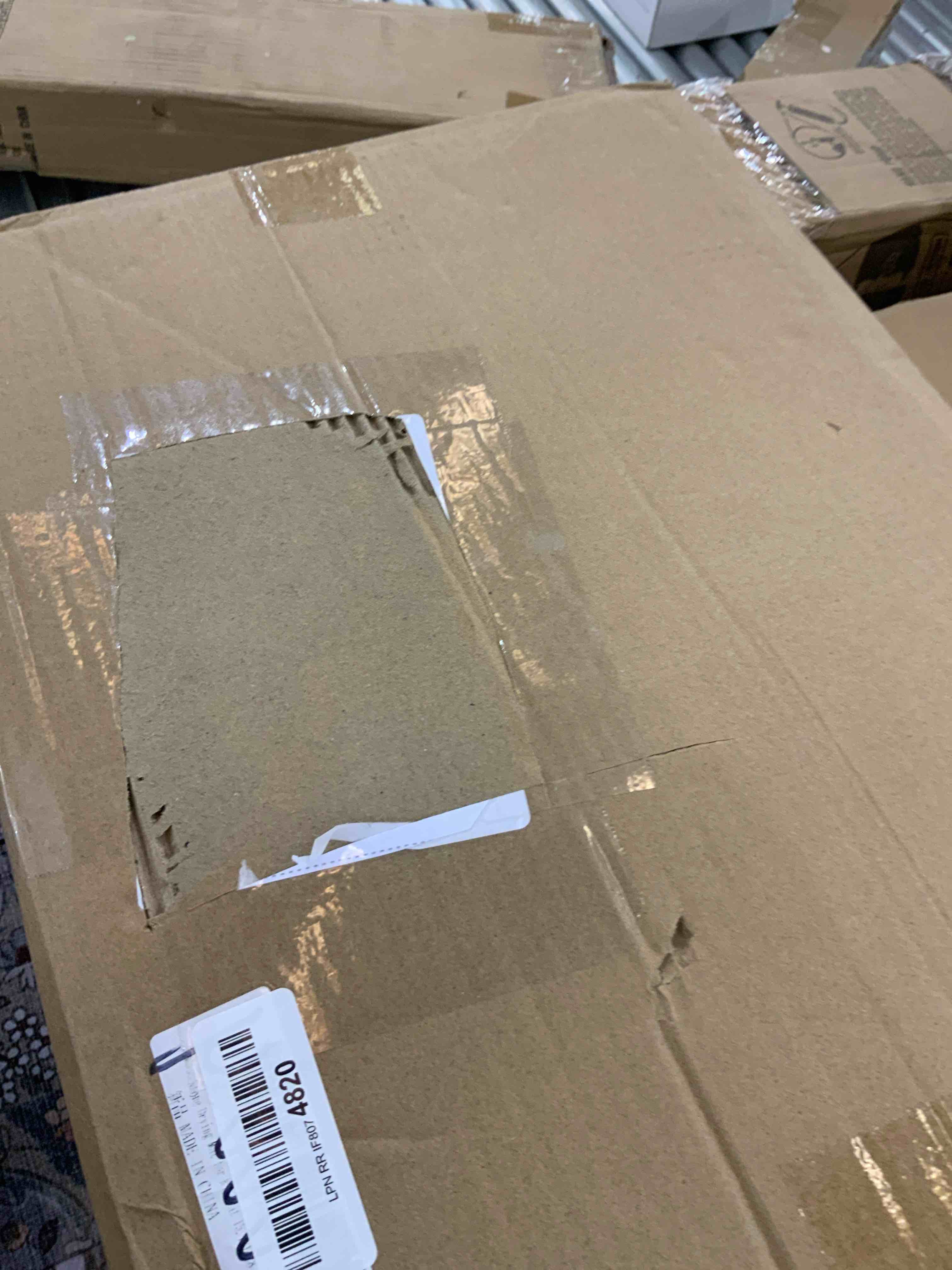https://s3.amazonaws.com/lotting-images-prod/BargainHunt/EXS01268944_1711551437420.jpeg