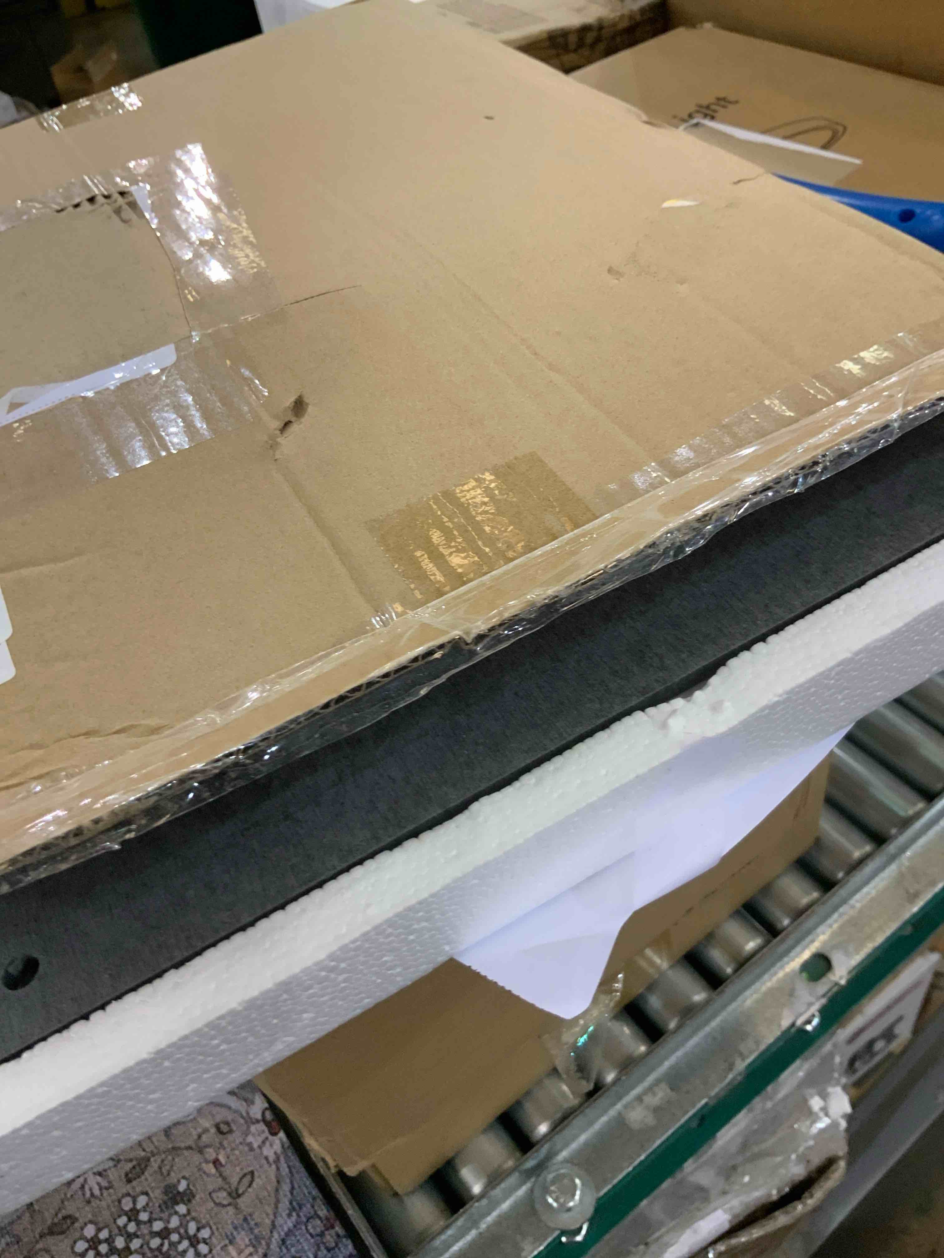 https://s3.amazonaws.com/lotting-images-prod/BargainHunt/EXS01268944_1711551463658.jpeg