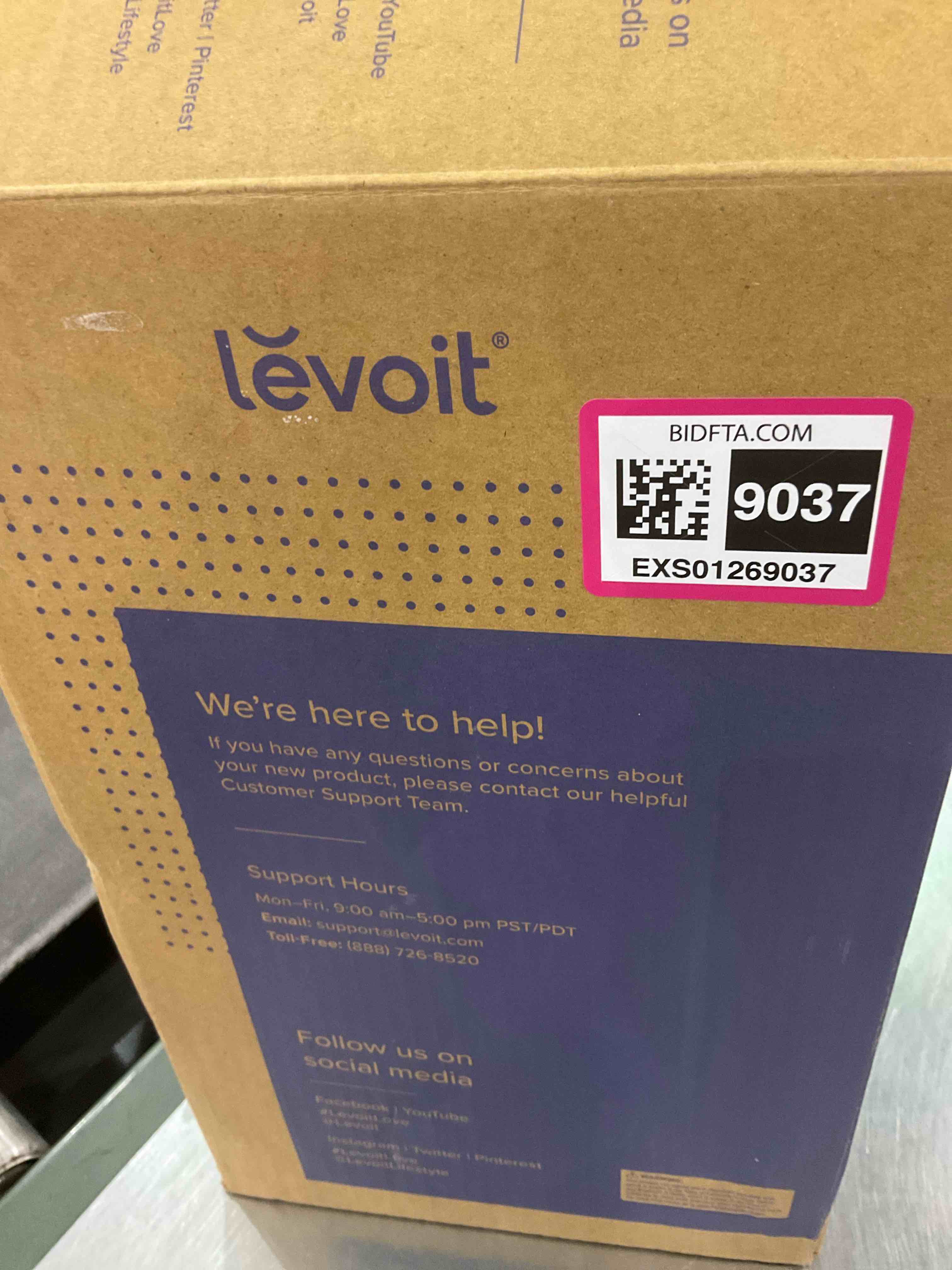 https://s3.amazonaws.com/lotting-images-prod/BargainHunt/EXS01269037_1711115713881.jpeg