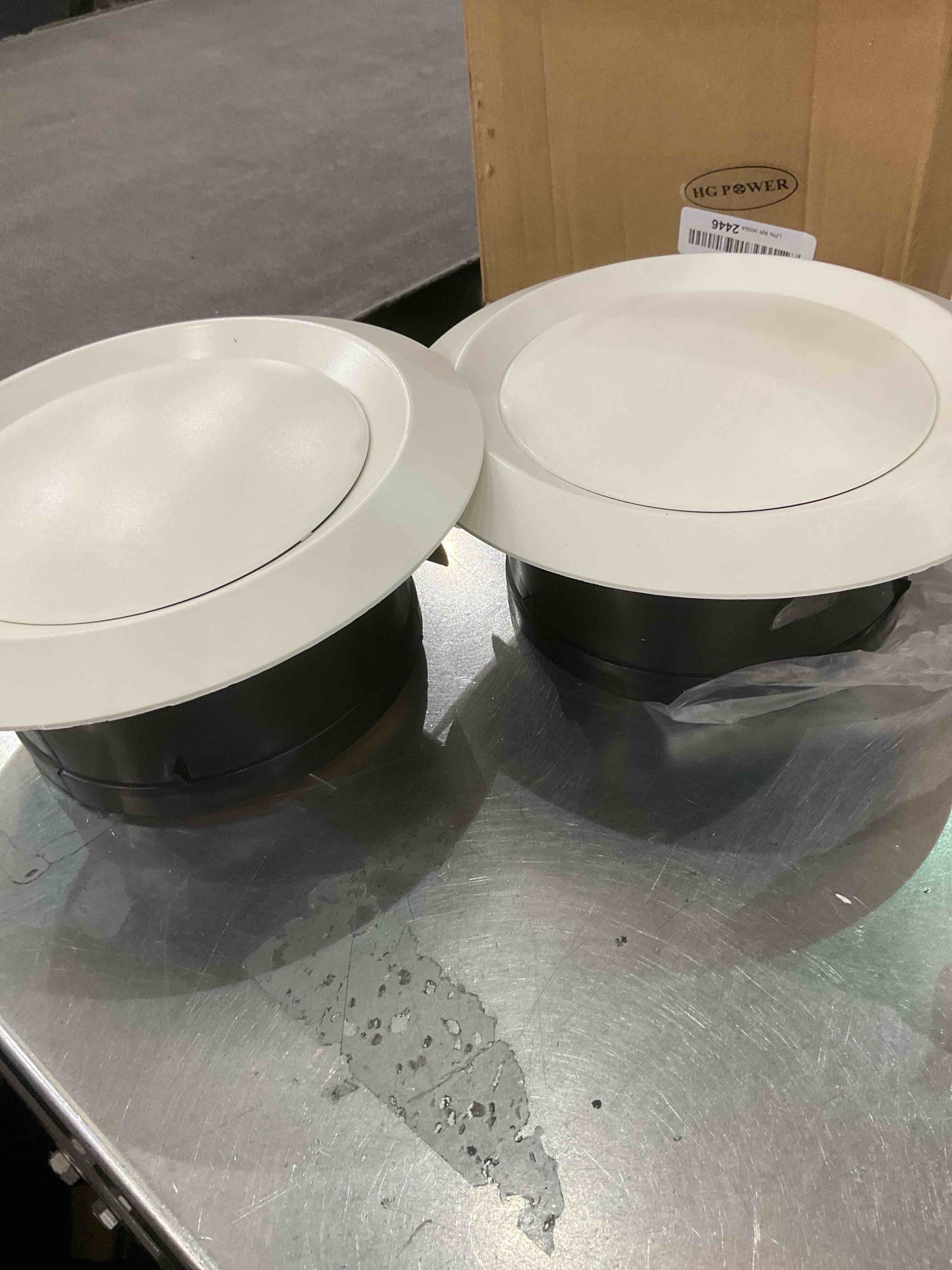 https://s3.amazonaws.com/lotting-images-prod/BargainHunt/EXS01269062_1711119542972.jpeg