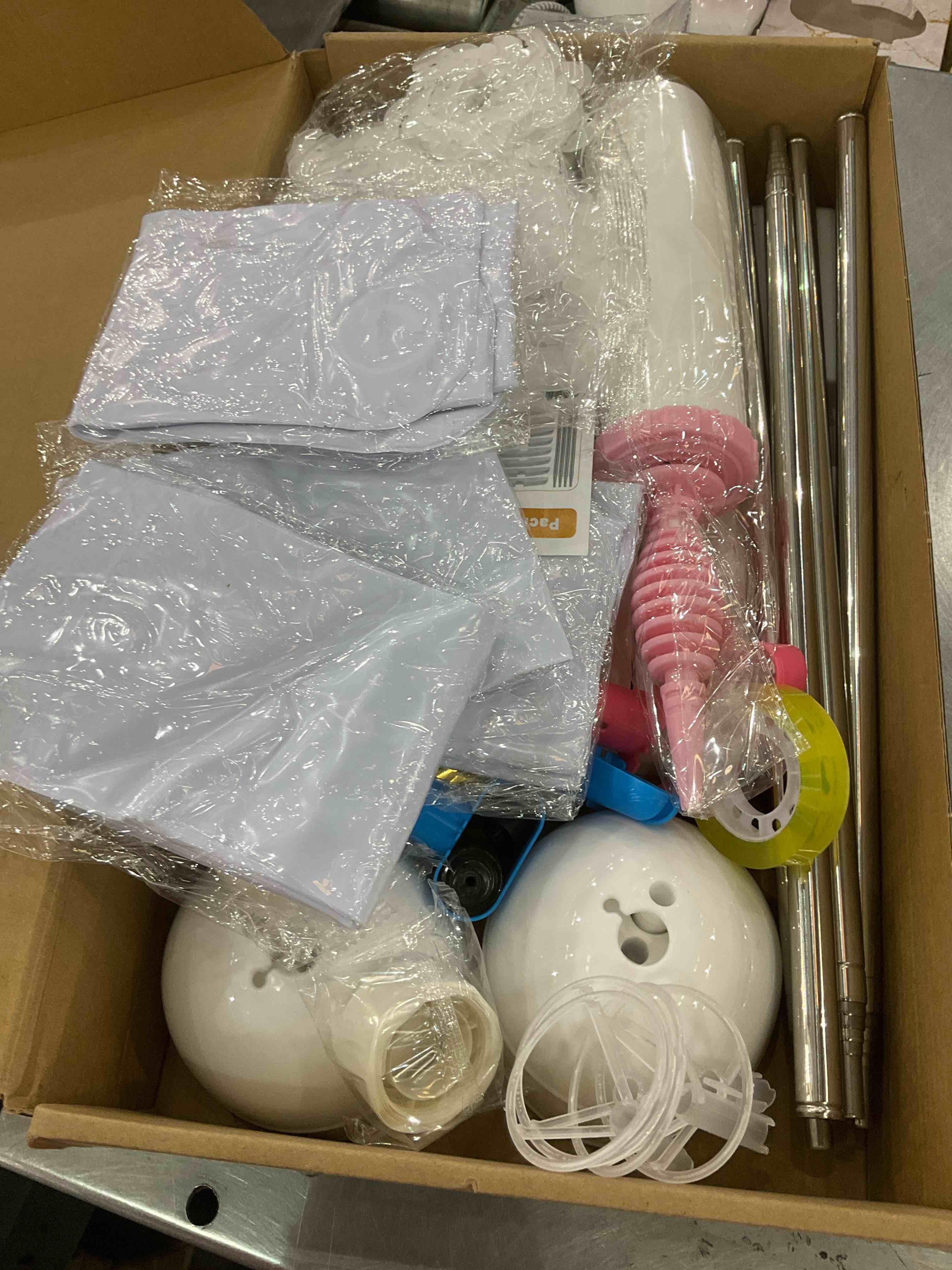 https://s3.amazonaws.com/lotting-images-prod/BargainHunt/EXS01269069_1711121915019.jpeg