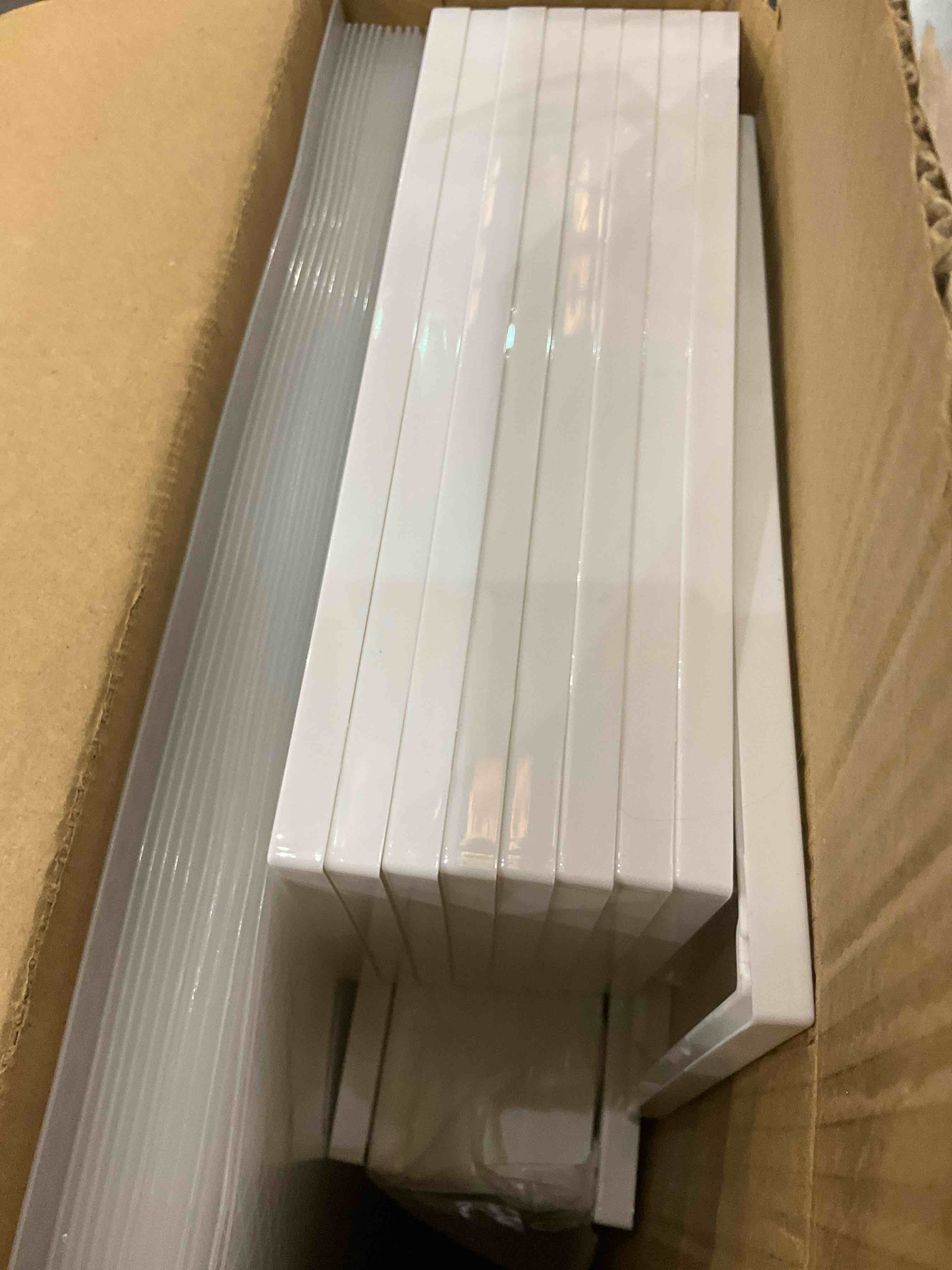 https://s3.amazonaws.com/lotting-images-prod/BargainHunt/EXS01269072_1711121089843.jpeg