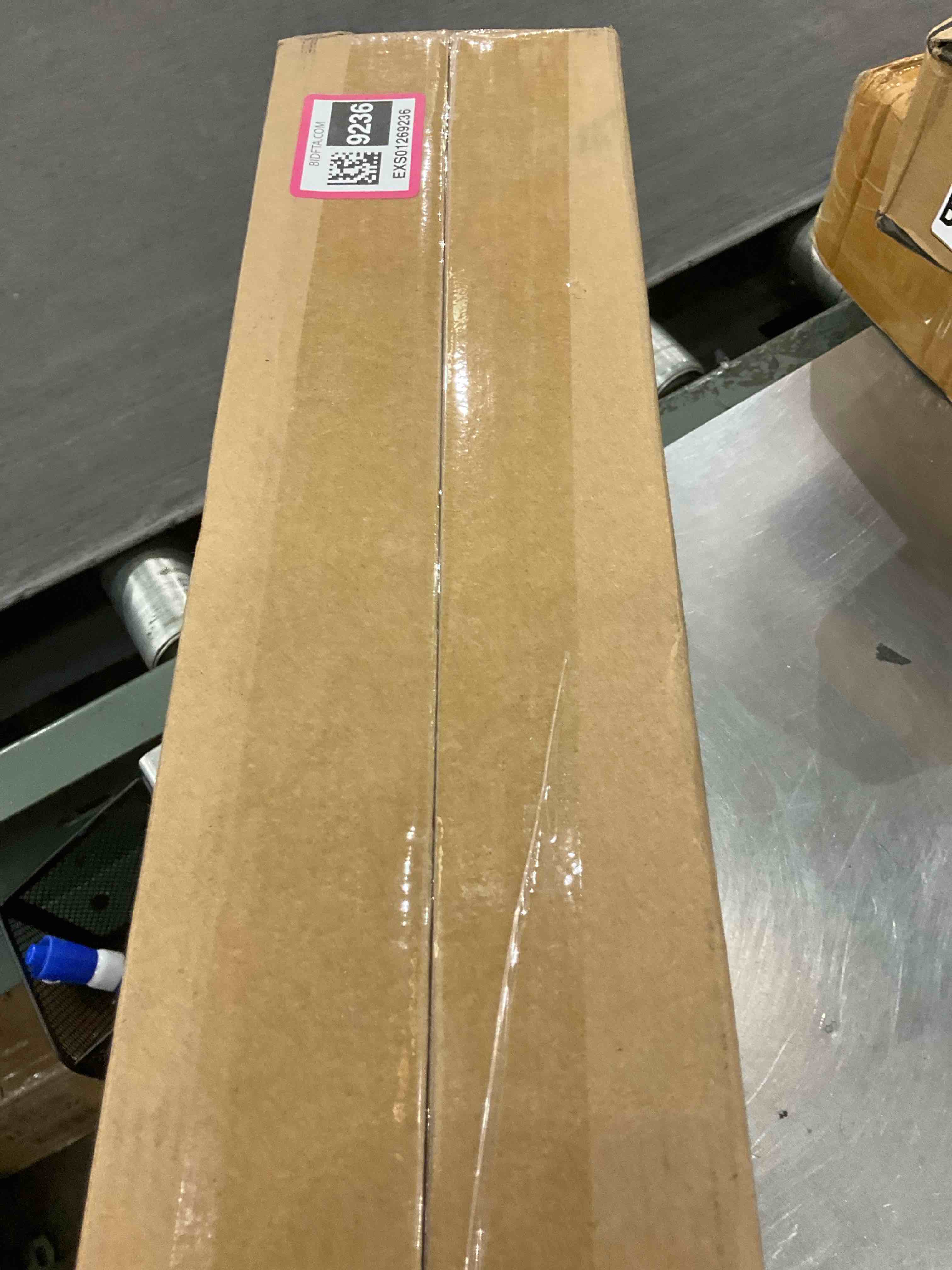 https://s3.amazonaws.com/lotting-images-prod/BargainHunt/EXS01269236_1711389075021.jpeg