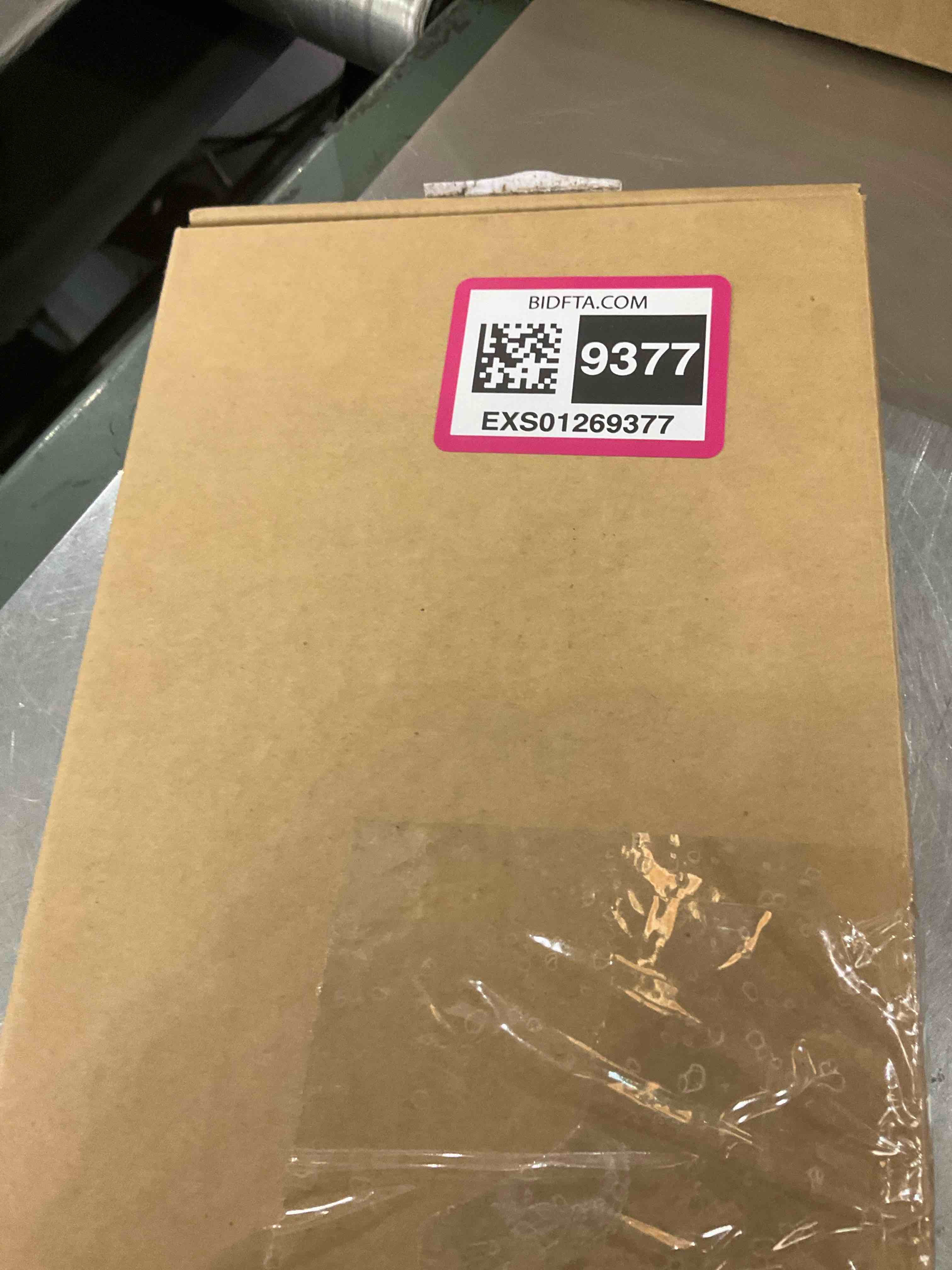 https://s3.amazonaws.com/lotting-images-prod/BargainHunt/EXS01269377_1711477646960.jpeg