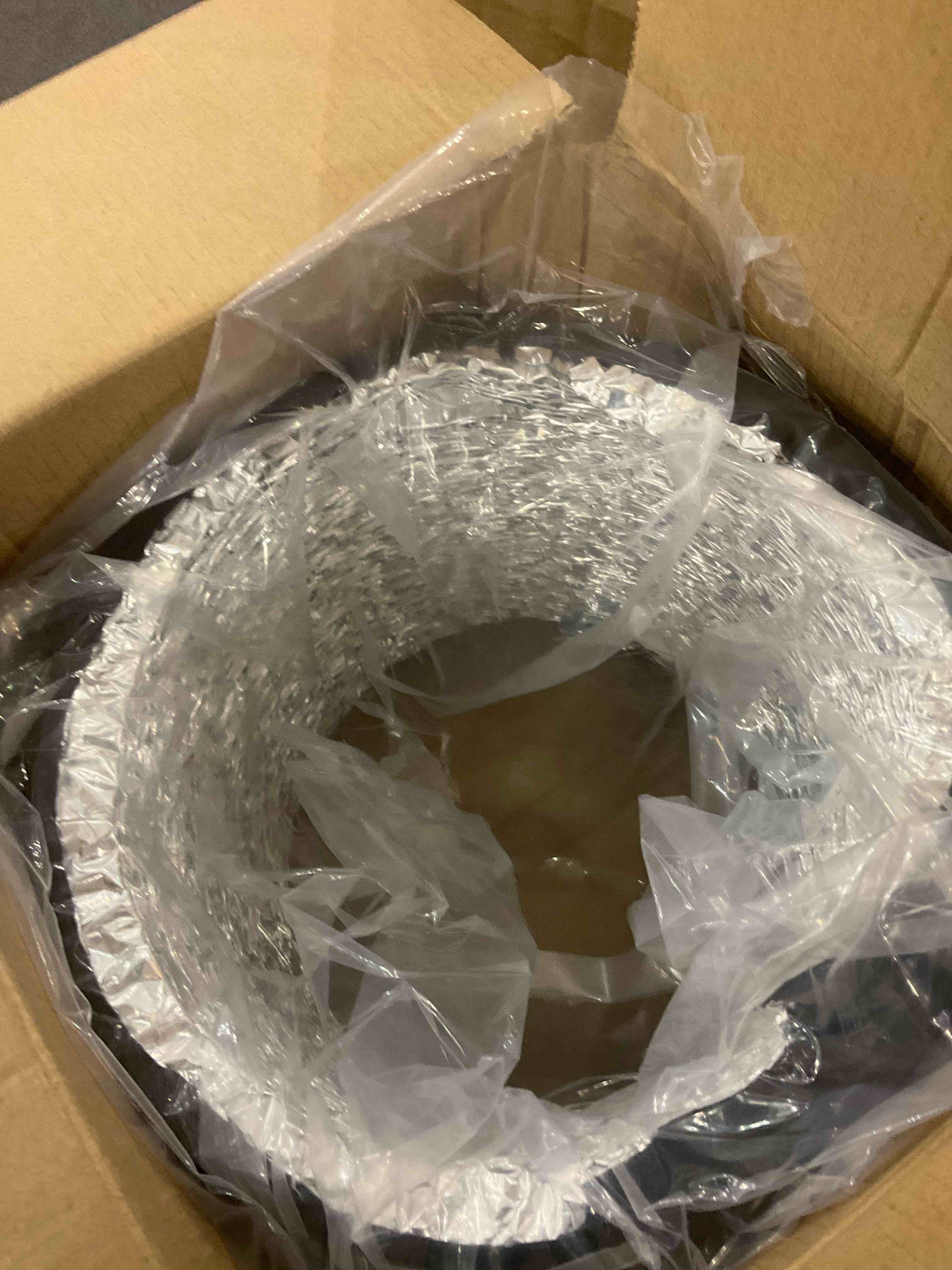 https://s3.amazonaws.com/lotting-images-prod/BargainHunt/EXS01269381_1711478478726.jpeg