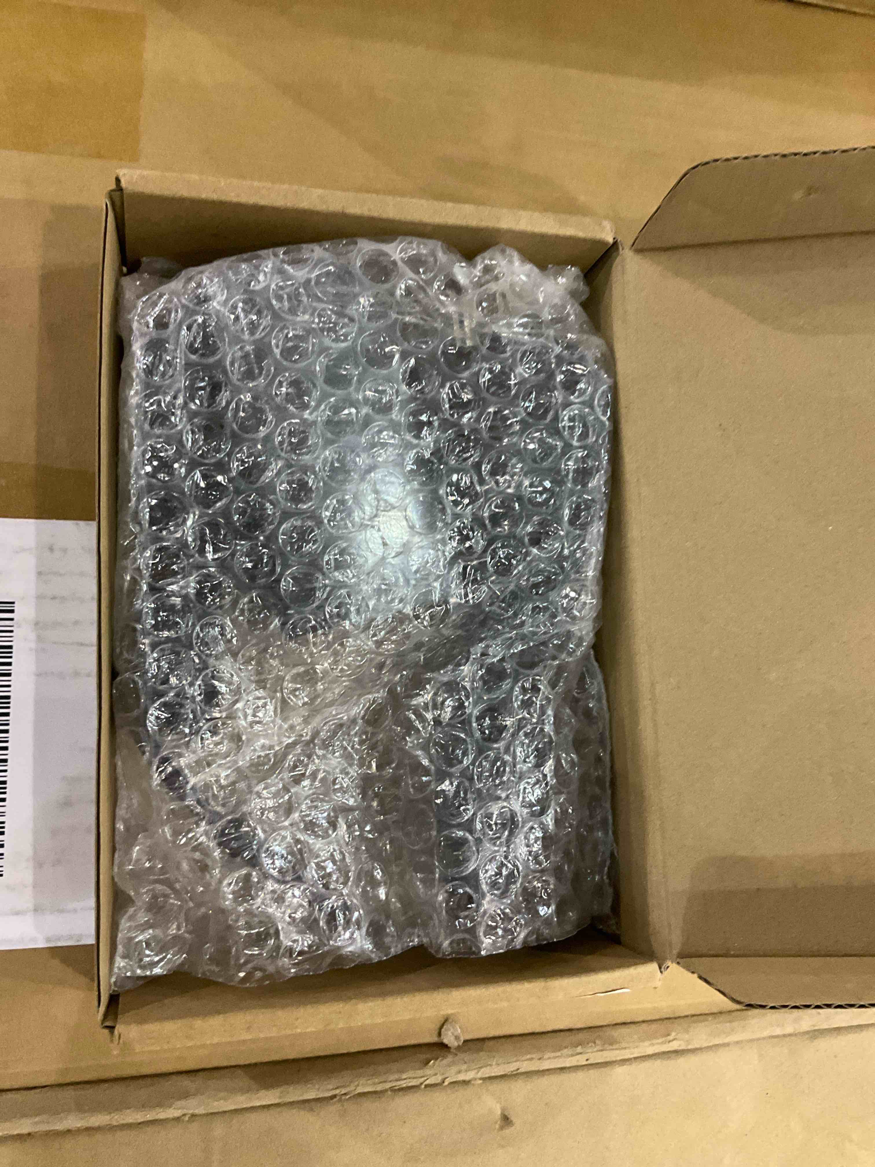 https://s3.amazonaws.com/lotting-images-prod/BargainHunt/EXS01269523_1711456425213.jpeg