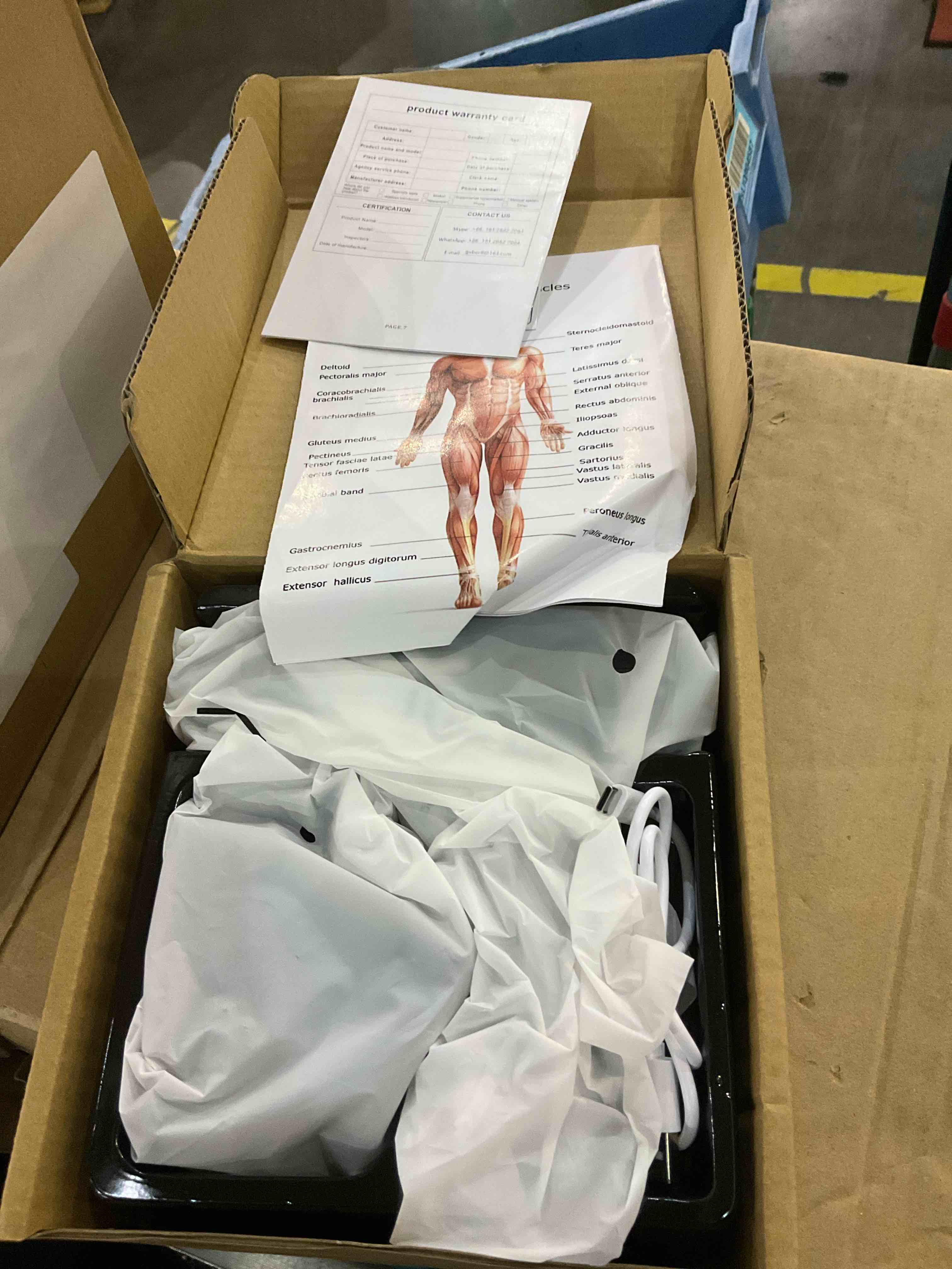 https://s3.amazonaws.com/lotting-images-prod/BargainHunt/EXS01269762_1711626509960.jpeg