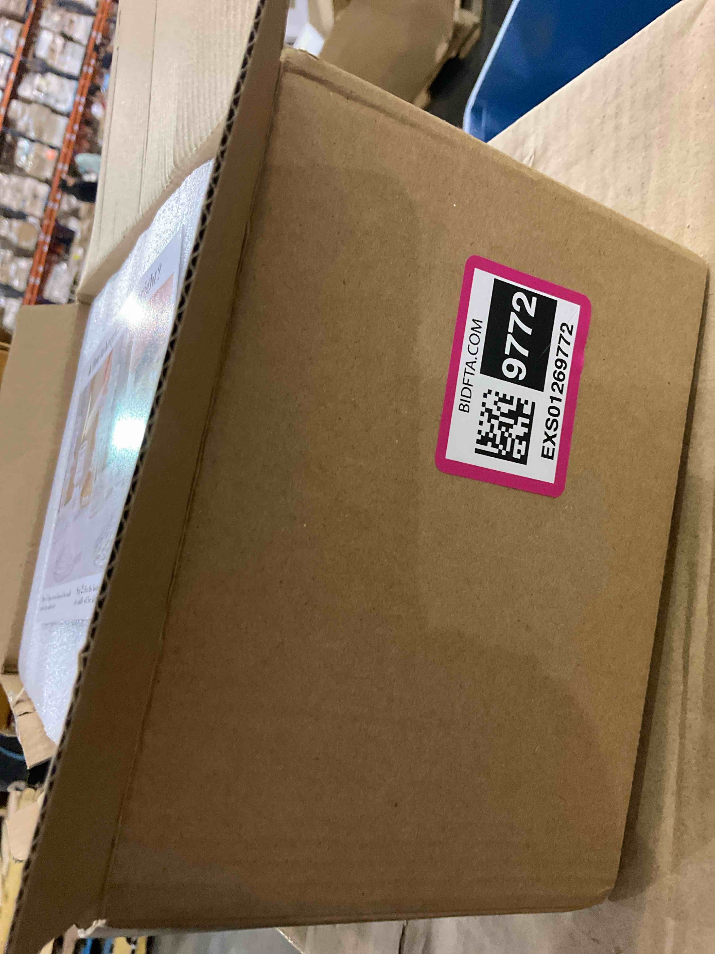 https://s3.amazonaws.com/lotting-images-prod/BargainHunt/EXS01269772_1711625874900.jpeg