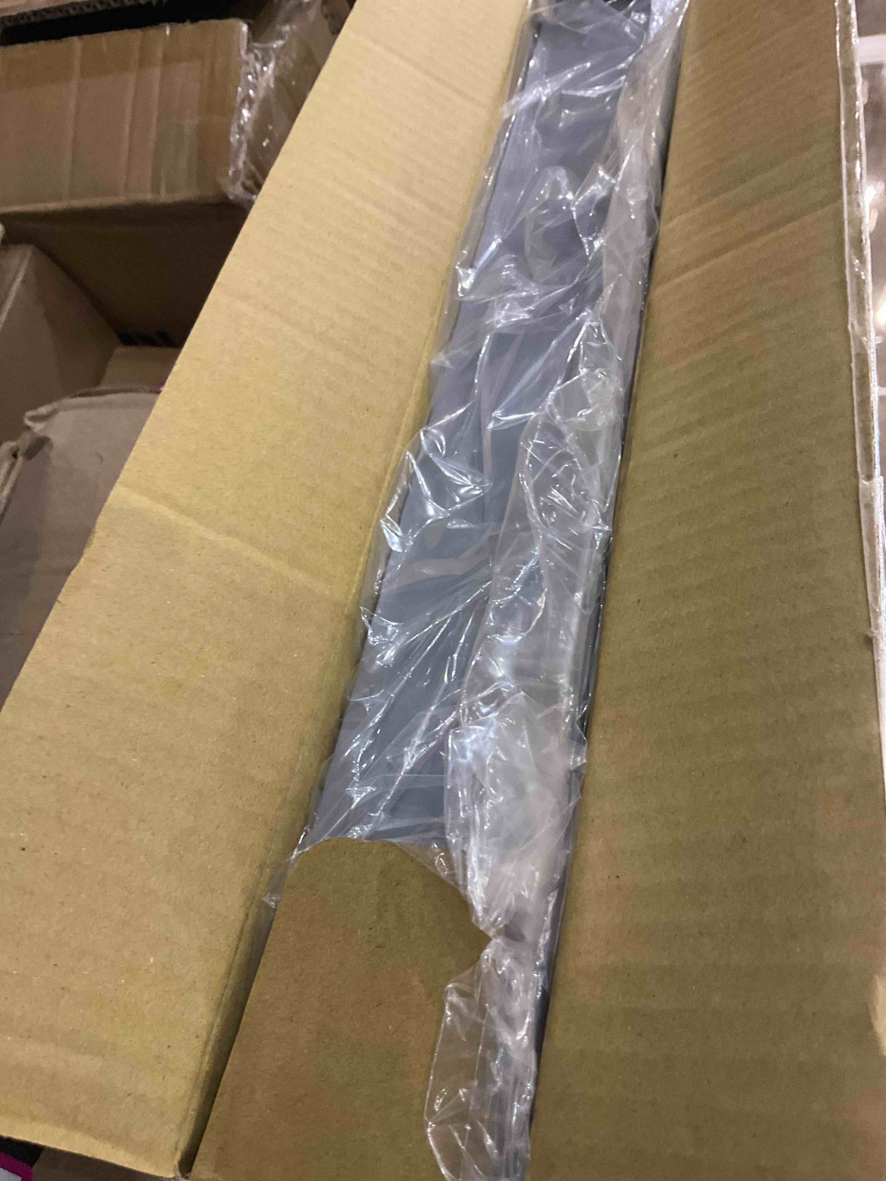 https://s3.amazonaws.com/lotting-images-prod/BargainHunt/EXS01269803_1711630133091.jpeg