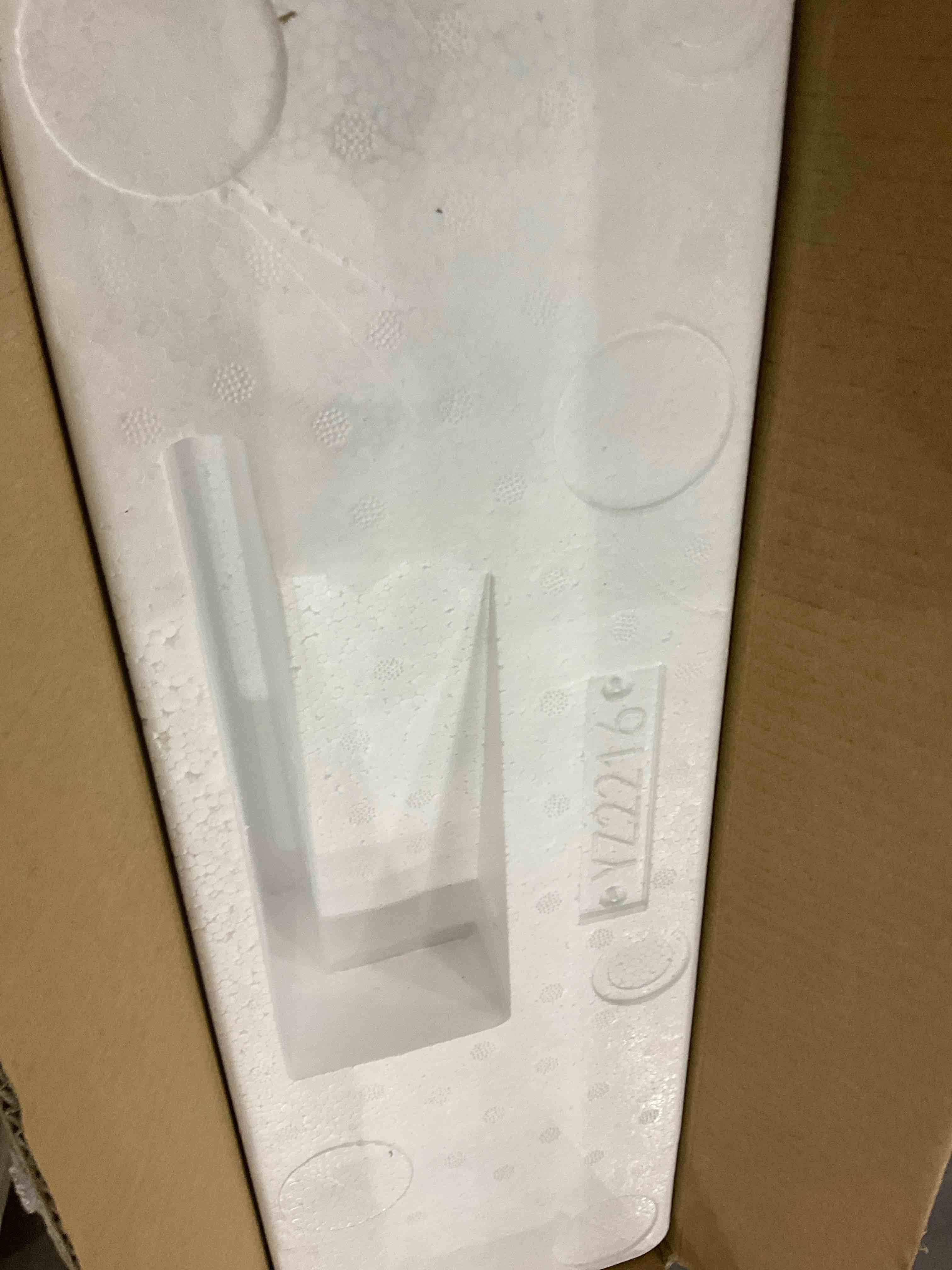 https://s3.amazonaws.com/lotting-images-prod/BargainHunt/EXS01270053_1712059726017.jpeg