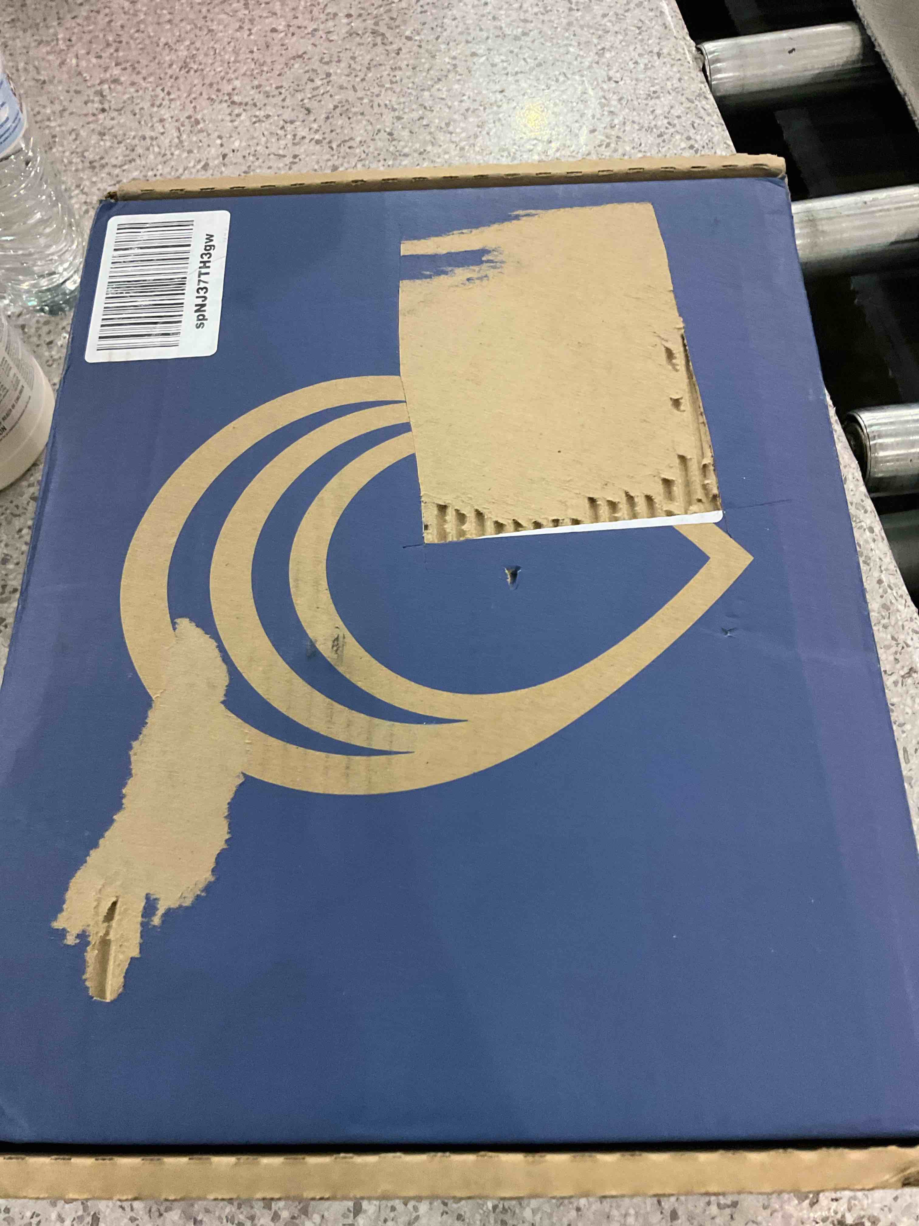 https://s3.amazonaws.com/lotting-images-prod/BargainHunt/EXS01270069_1712062308985.jpeg